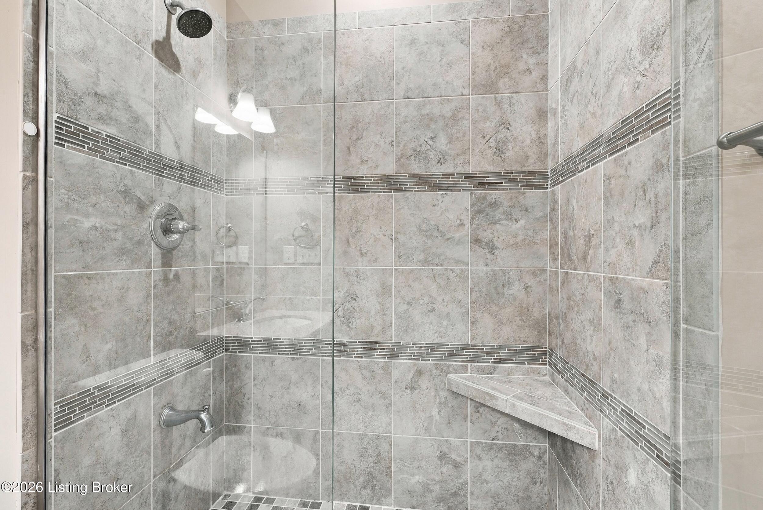 18103 Brightleaf Pl Property Photo 41