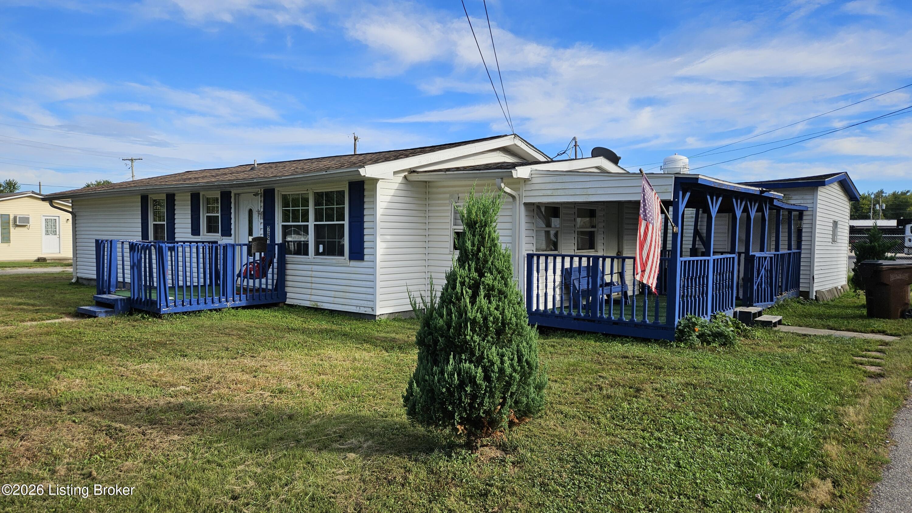 267 Shady Nook Property Photo 4