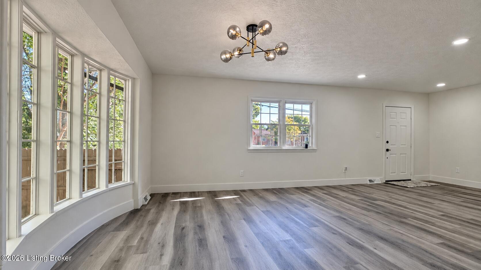 3608 Goldsmith Ln Property Photo 10