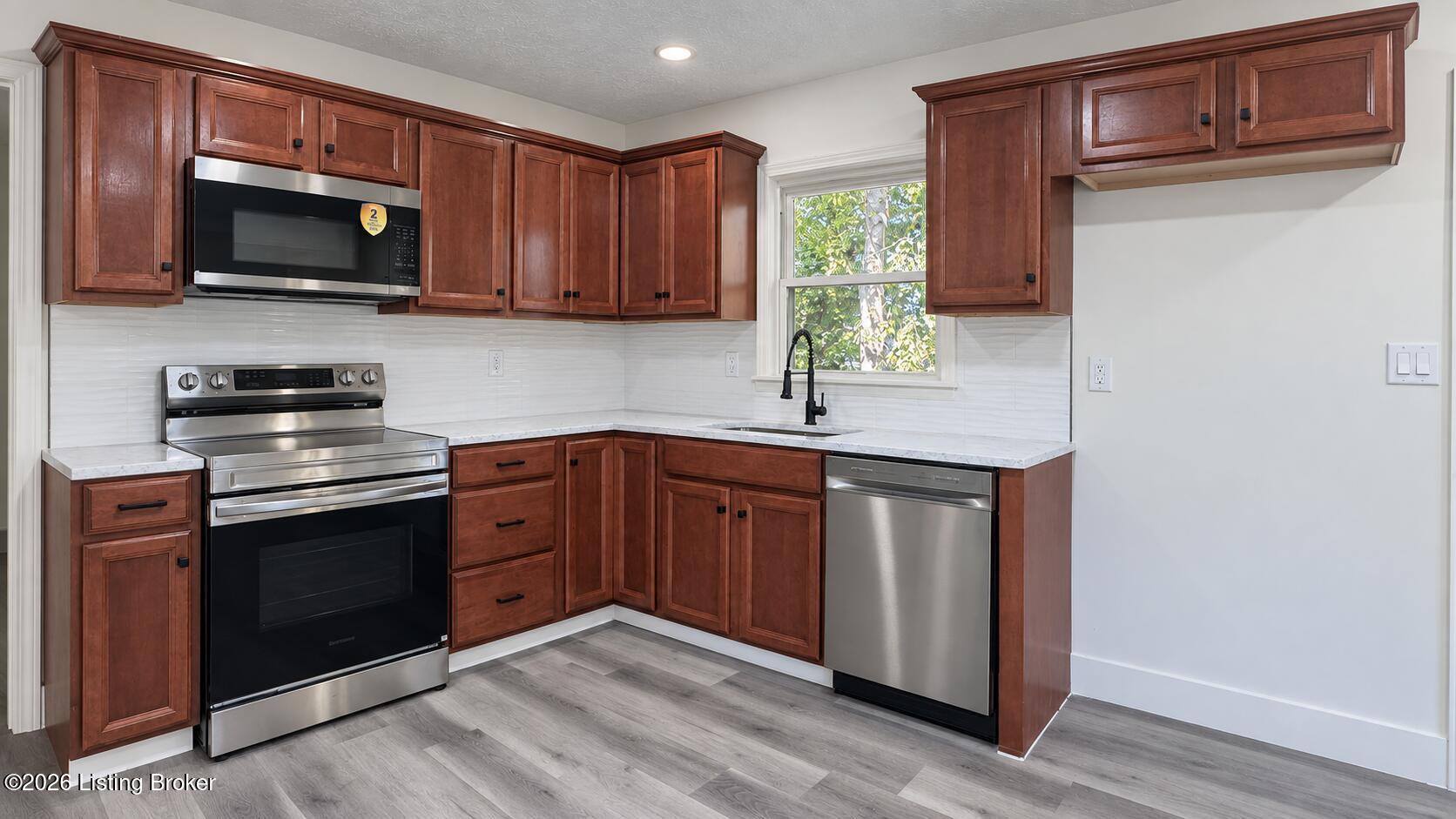3608 Goldsmith Ln Property Photo 14