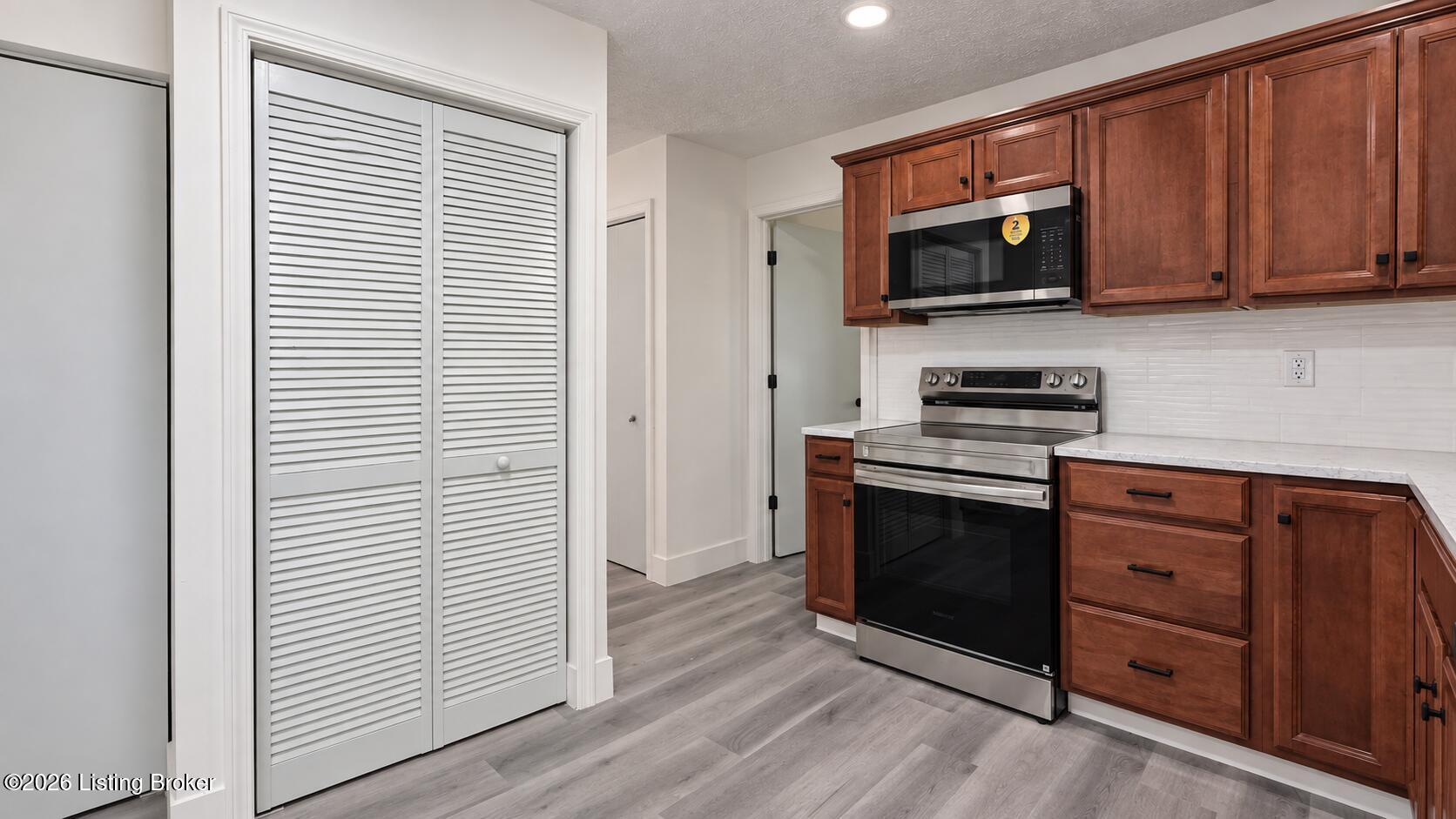 3608 Goldsmith Ln Property Photo 15
