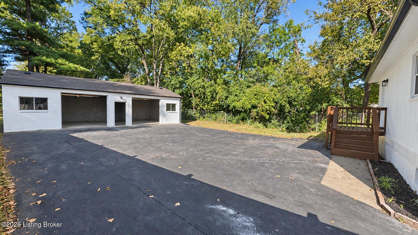 3608 Goldsmith Ln Property Photo 32