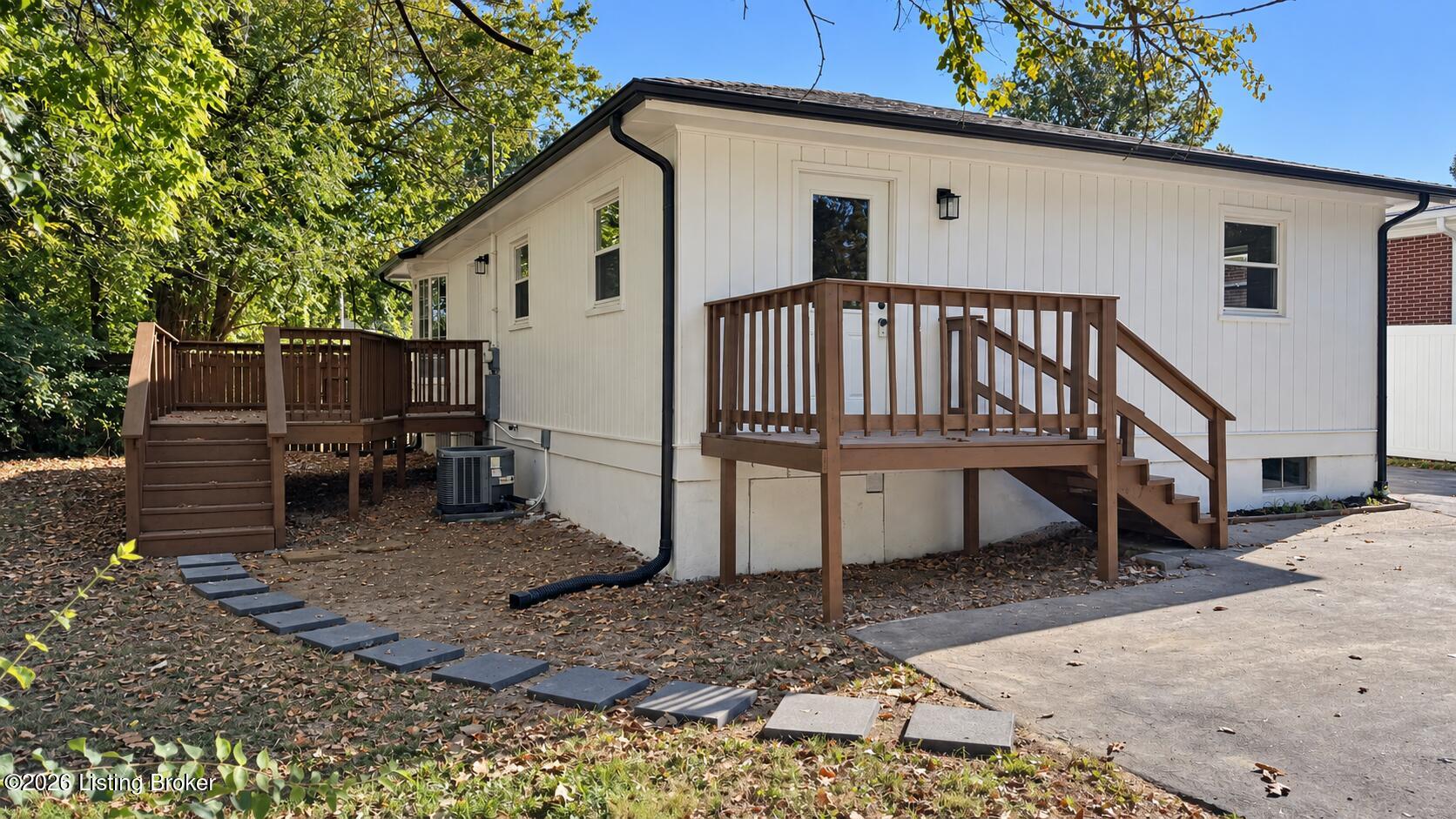 3608 Goldsmith Ln Property Photo 35