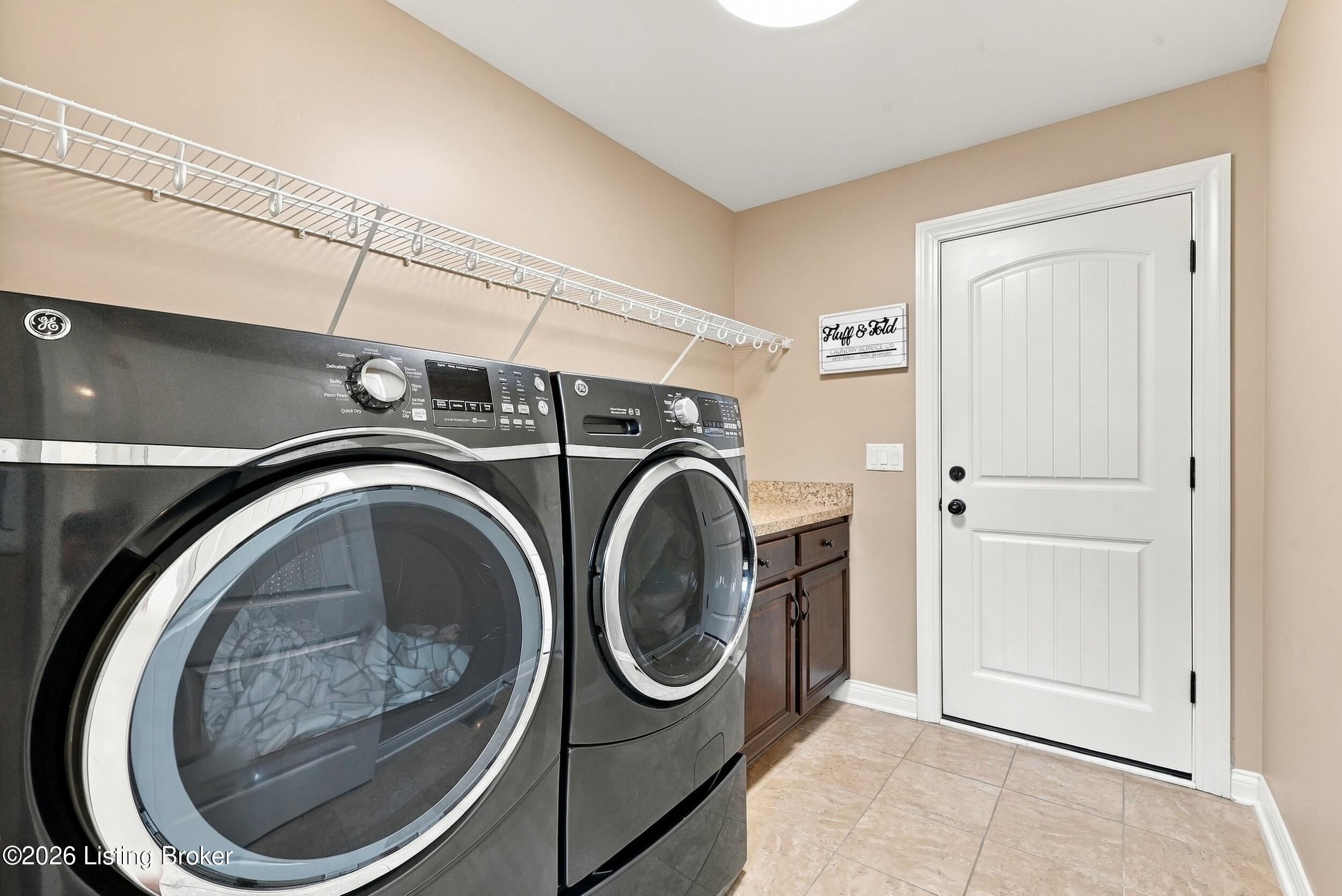 10907 Sewell Dr Property Photo 25