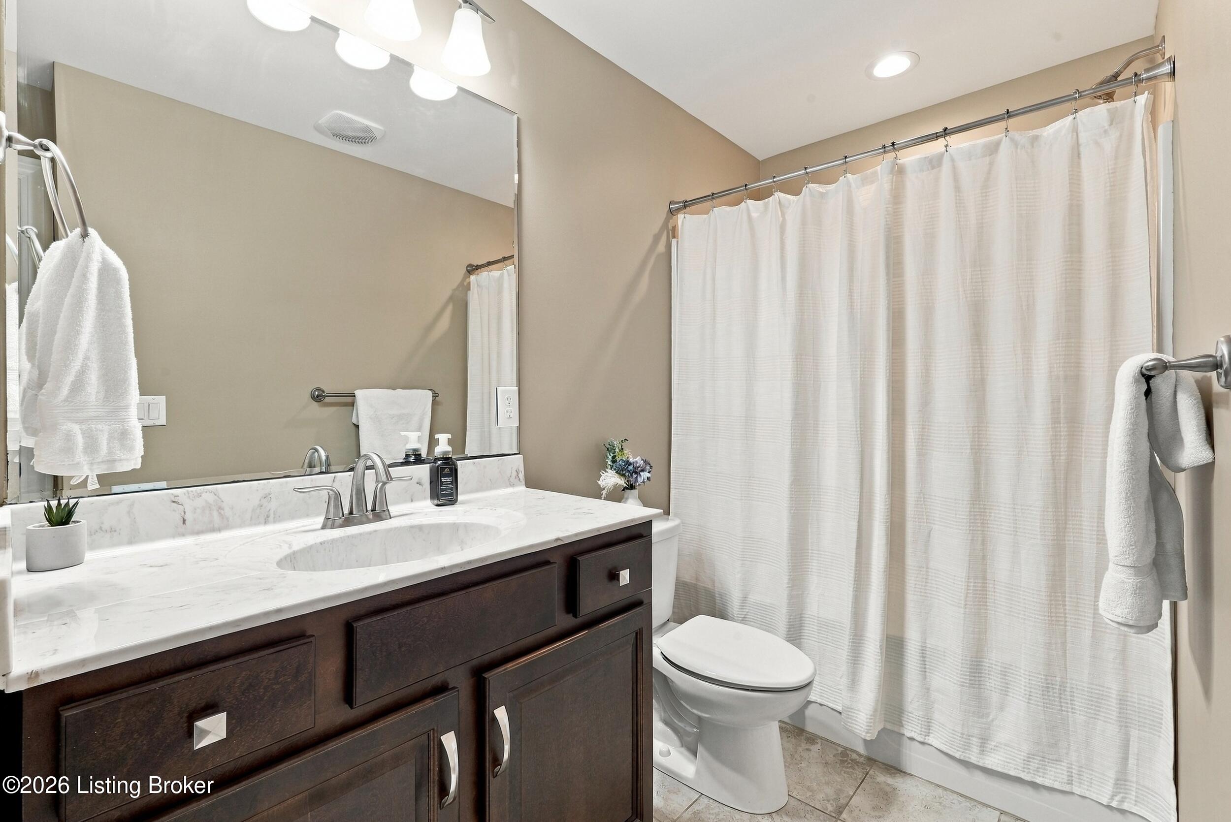 10907 Sewell Dr Property Photo 40