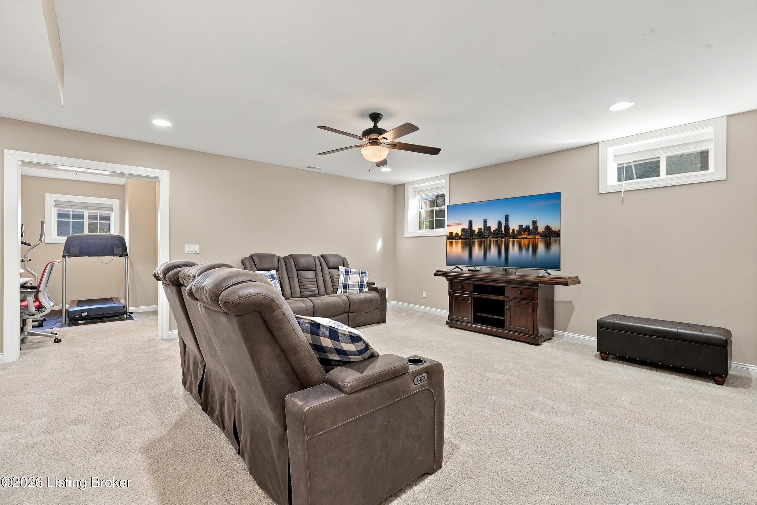 10907 Sewell Dr Property Photo 51