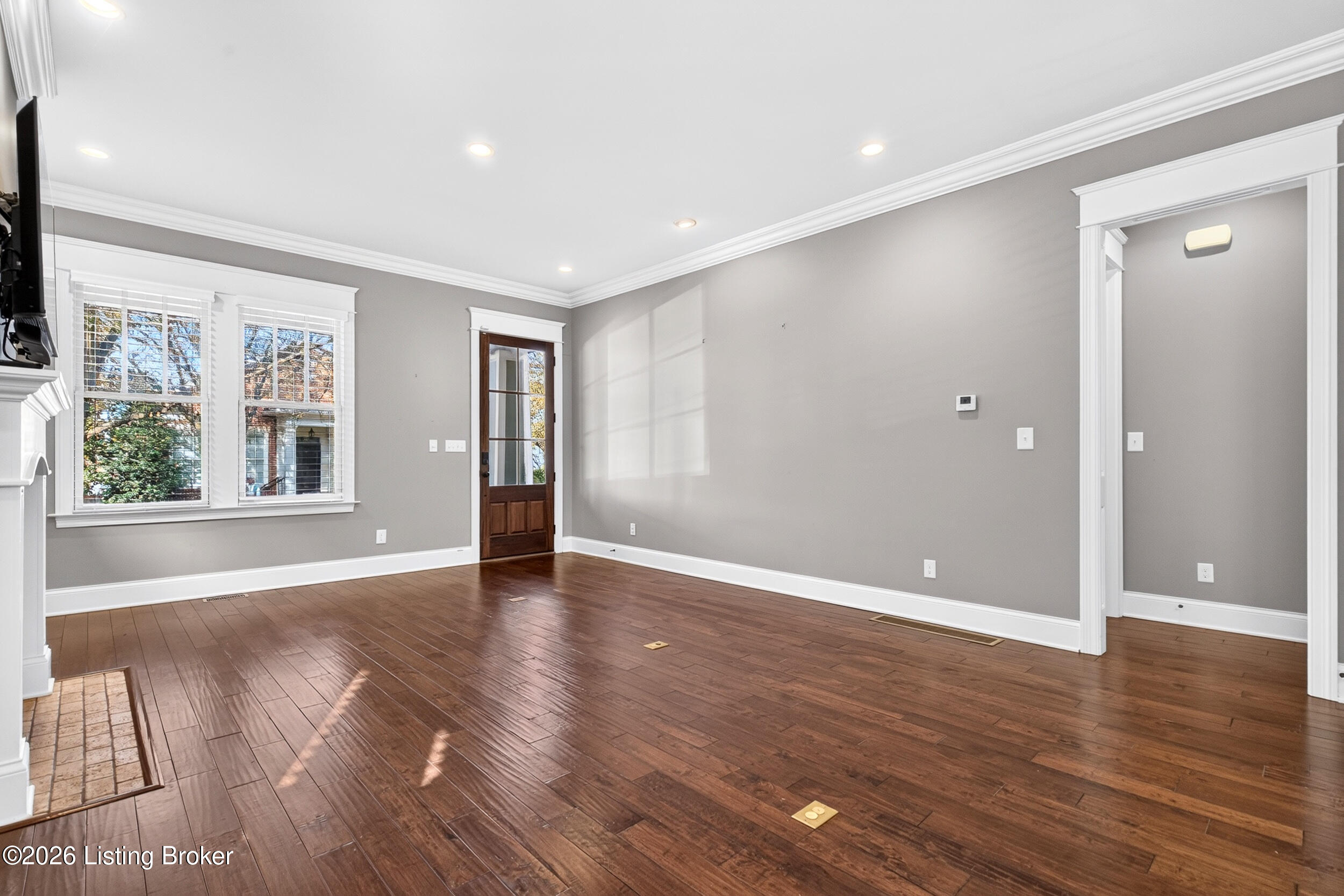 10707 Impatiens St Property Photo 4