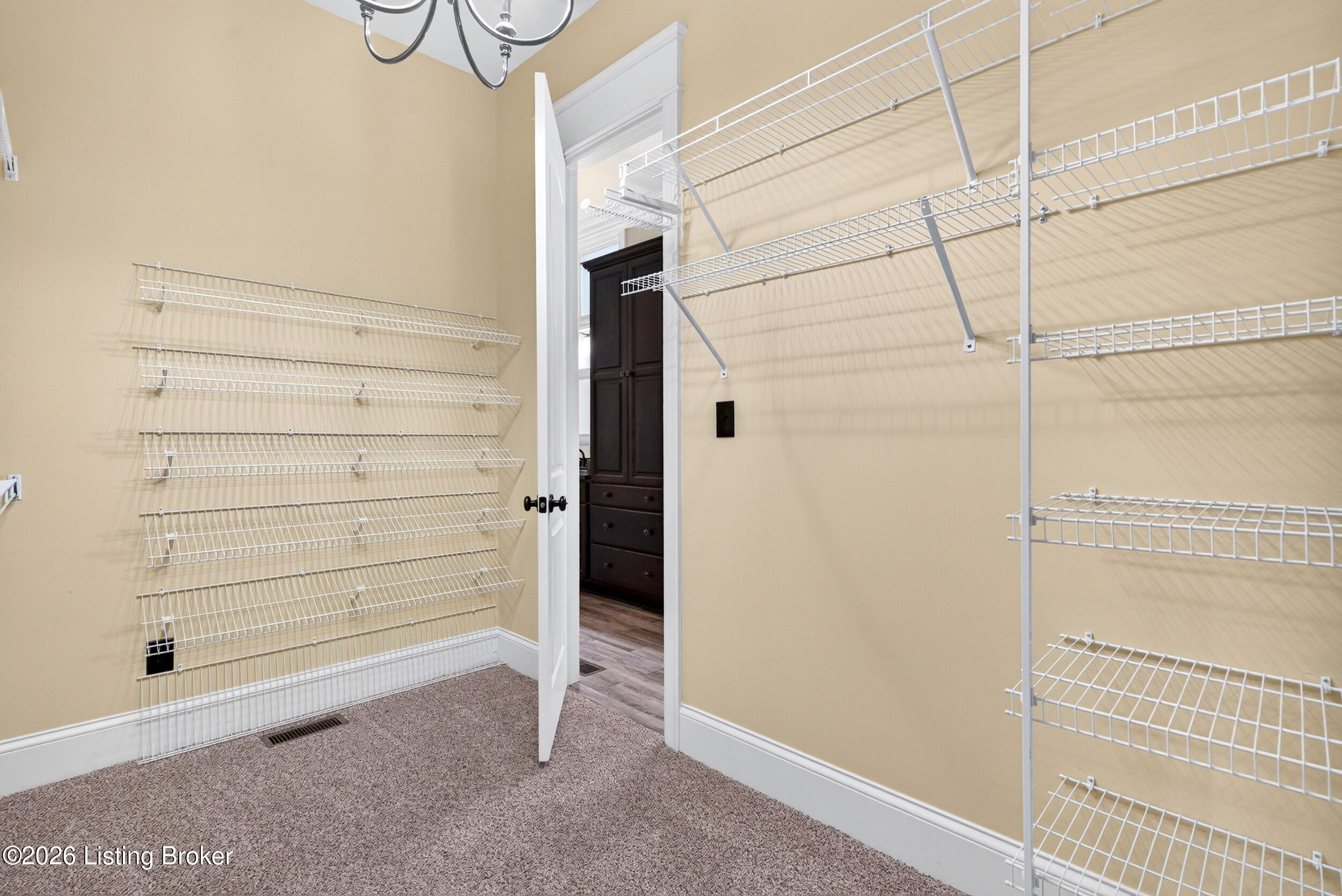 10707 Impatiens St Property Photo 27
