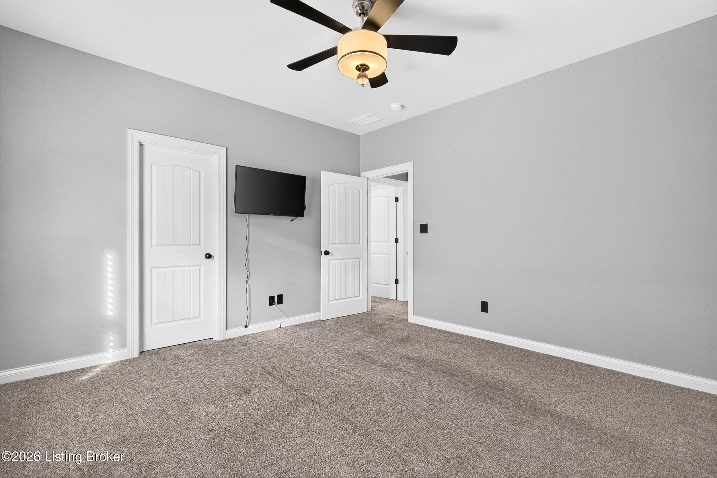 10707 Impatiens St Property Photo 33