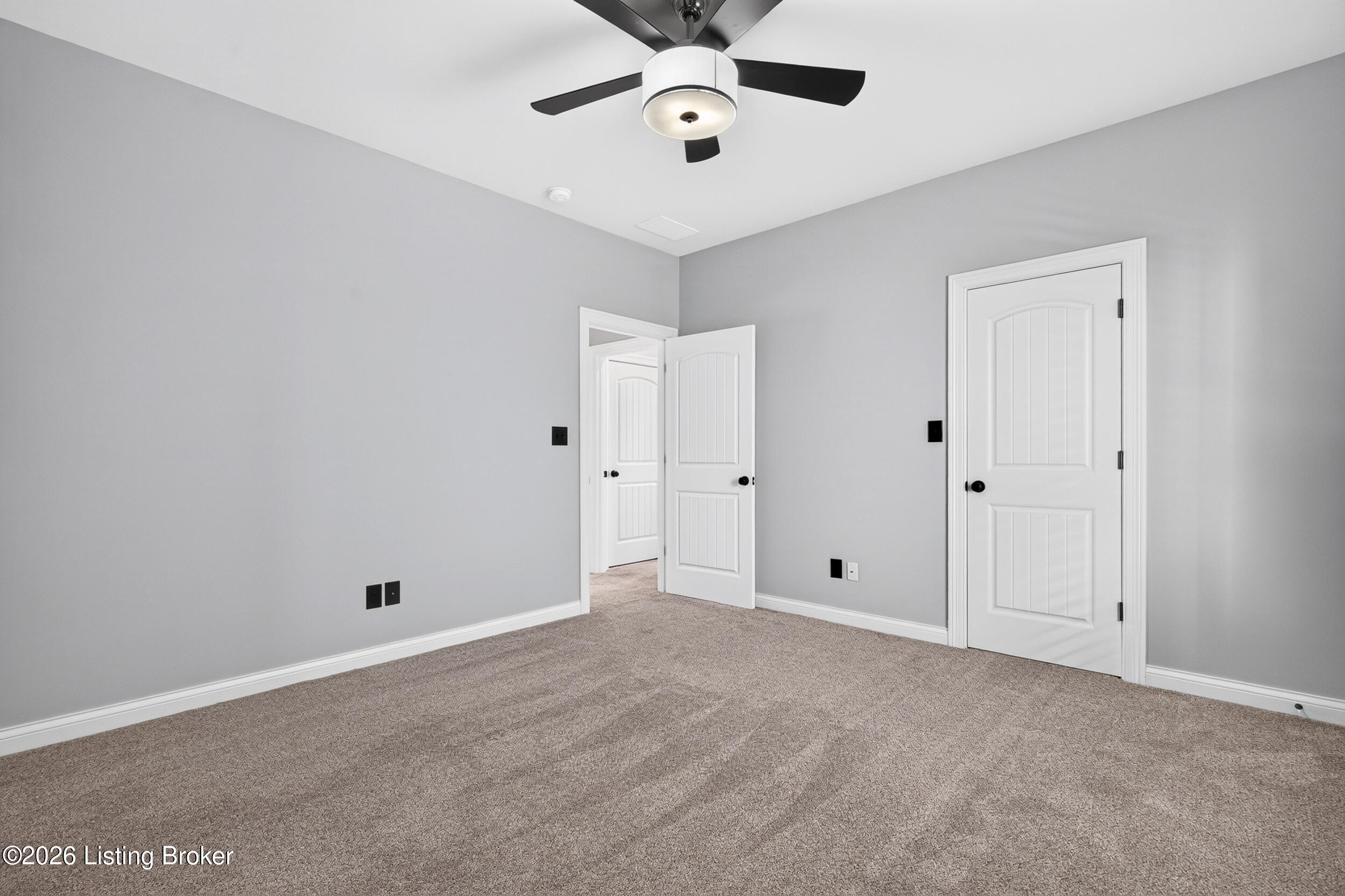 10707 Impatiens St Property Photo 38