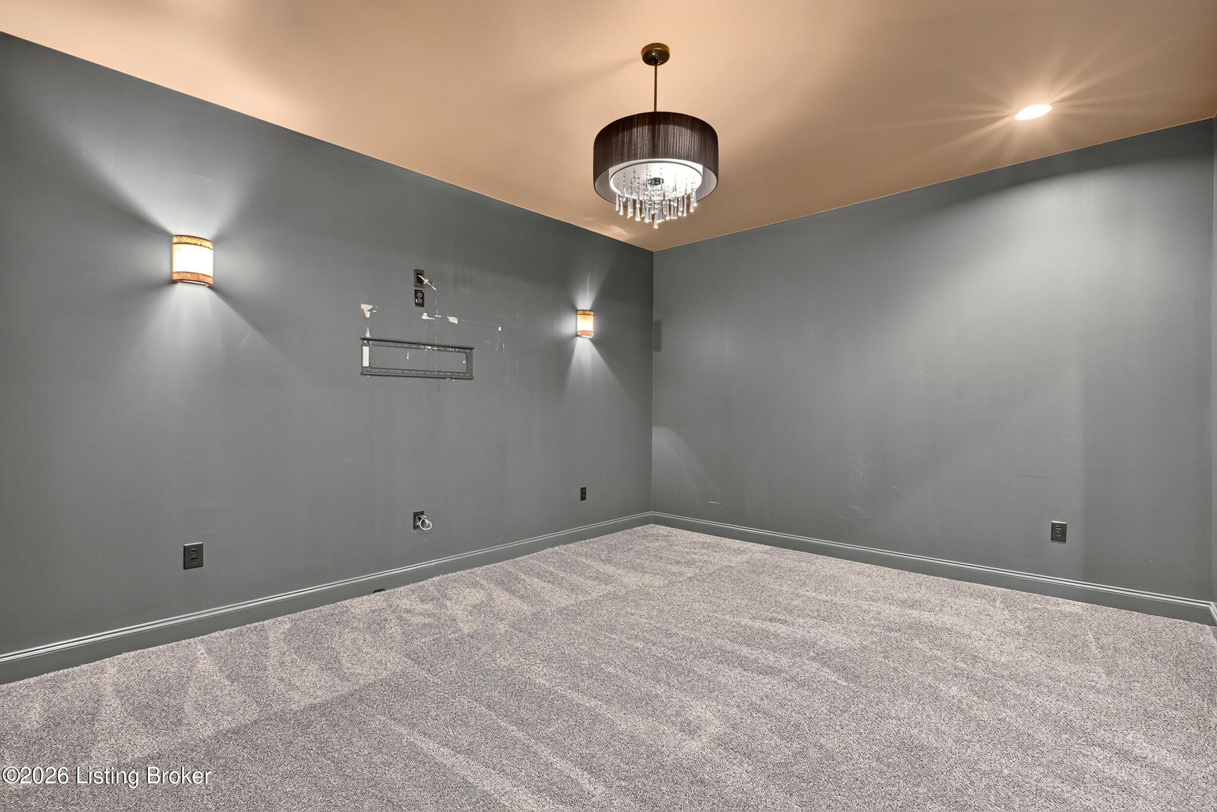 10707 Impatiens St Property Photo 45