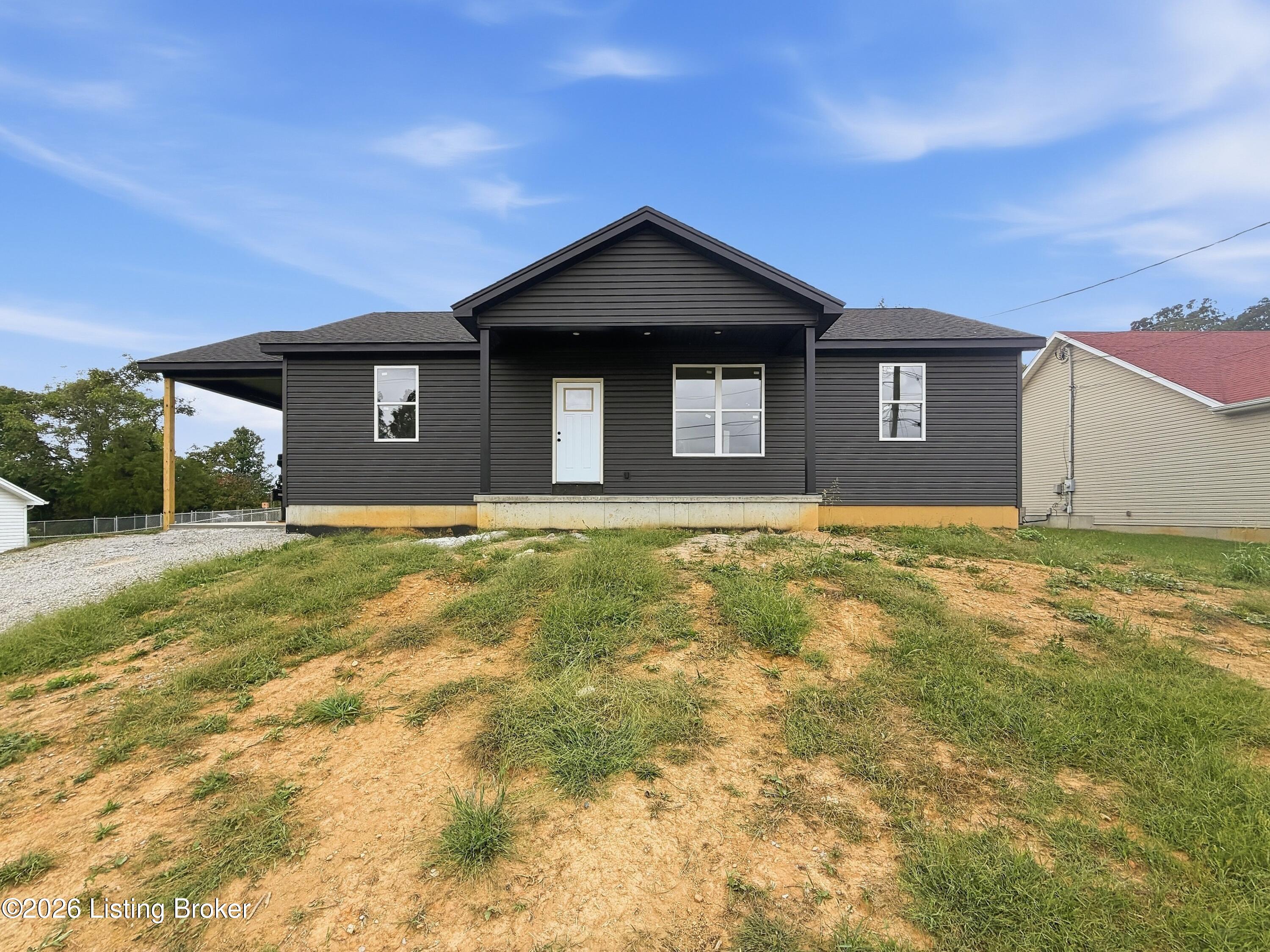 272 School Side Dr Property Photo 2