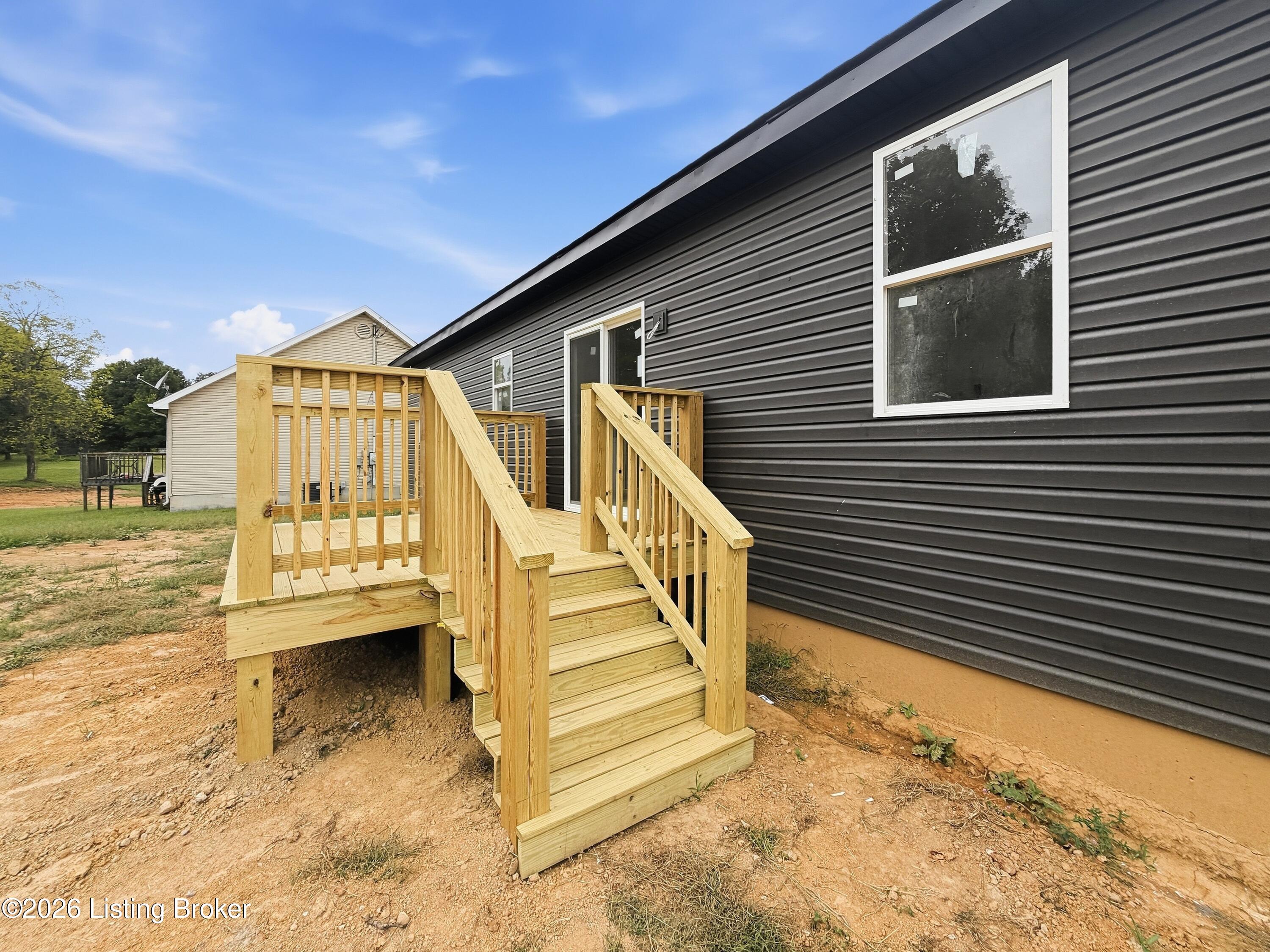272 School Side Dr Property Photo 21