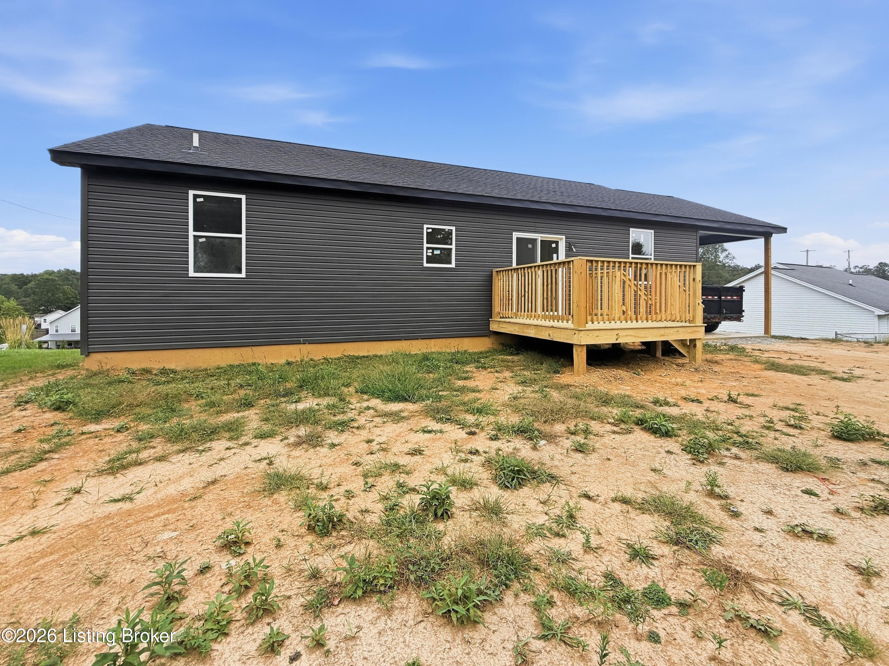 272 School Side Dr Property Photo 23