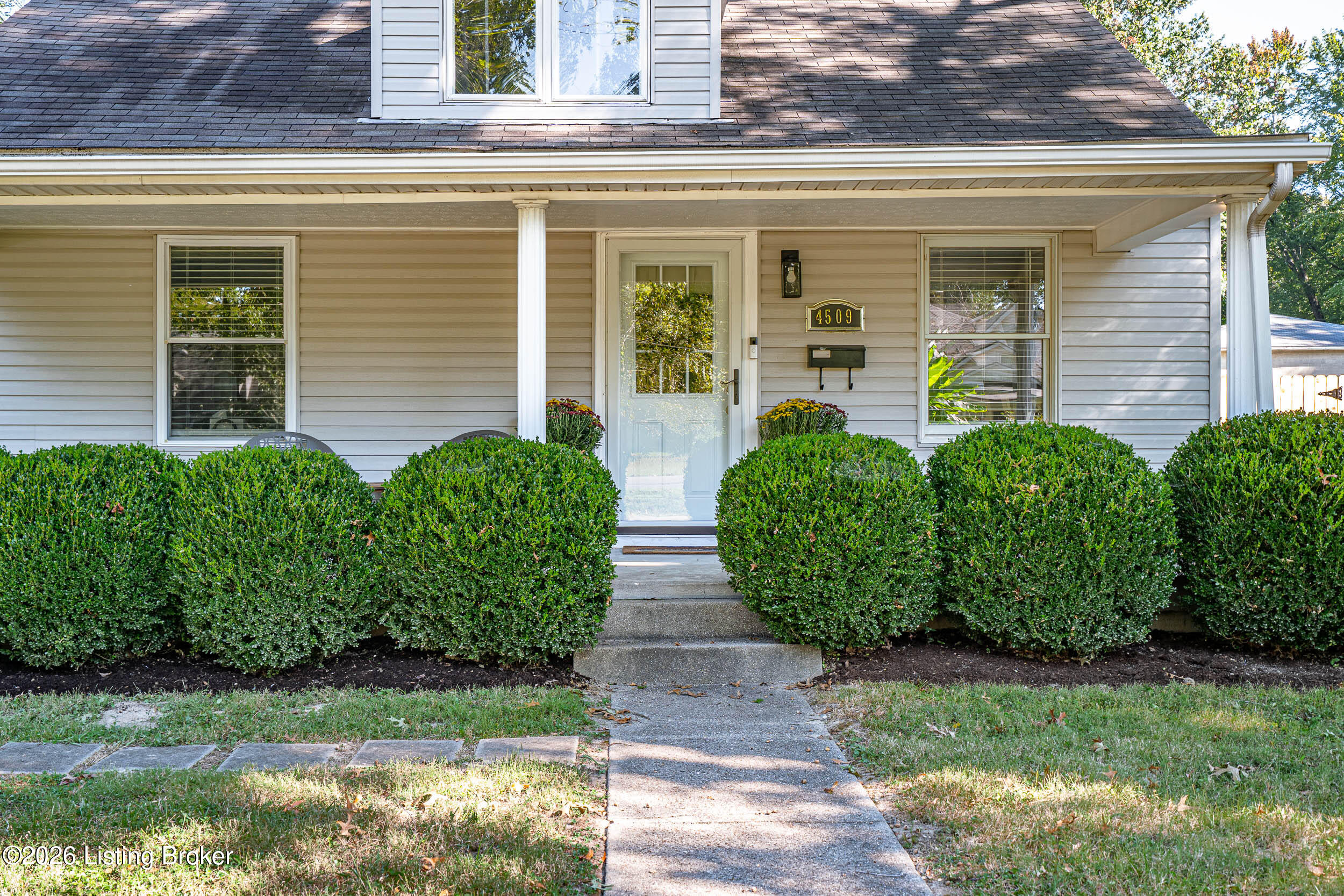 4509 Ash Ave Property Photo 4