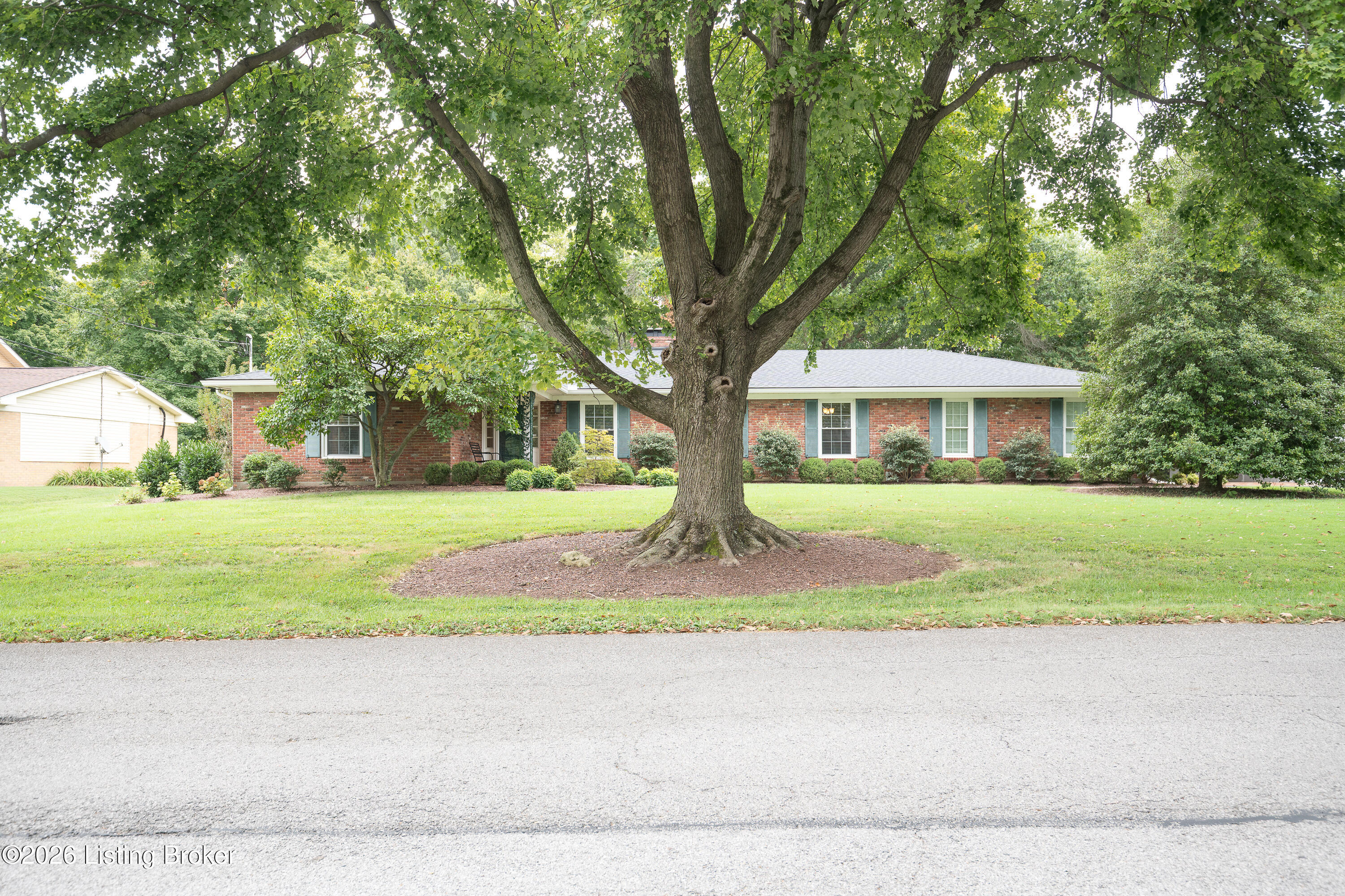 5409 Random Way Property Photo 3