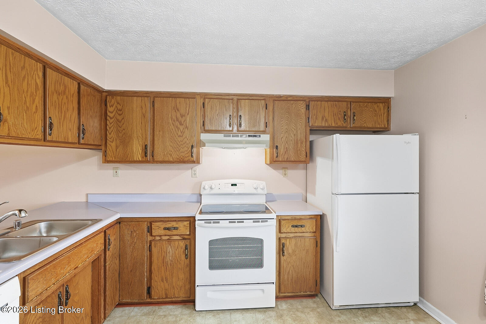 113 Roark Ct Property Photo 13