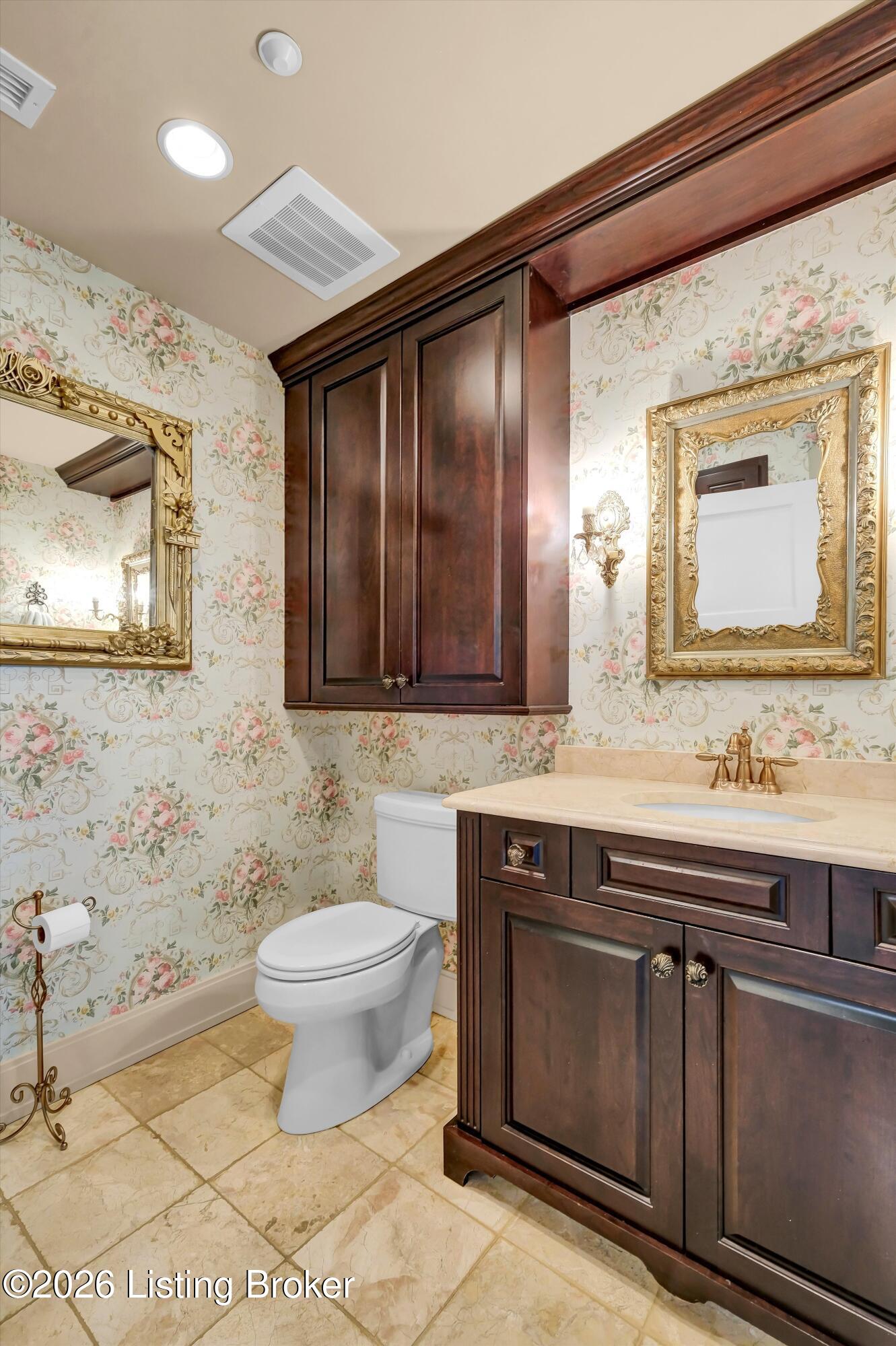 222 E Witherspoon St 1101 Property Photo 20