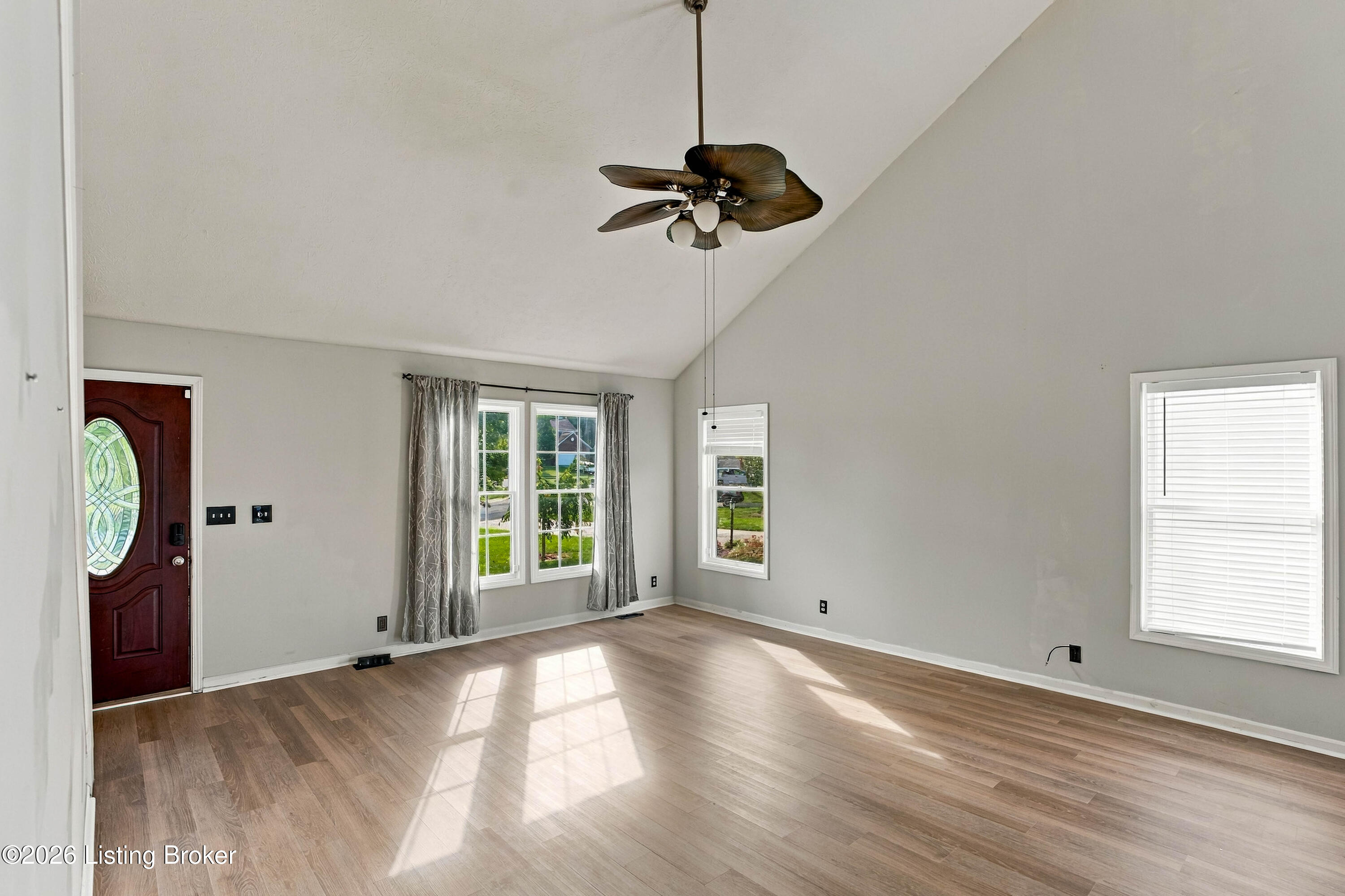 5300 Great Hunter Ct Property Photo 7