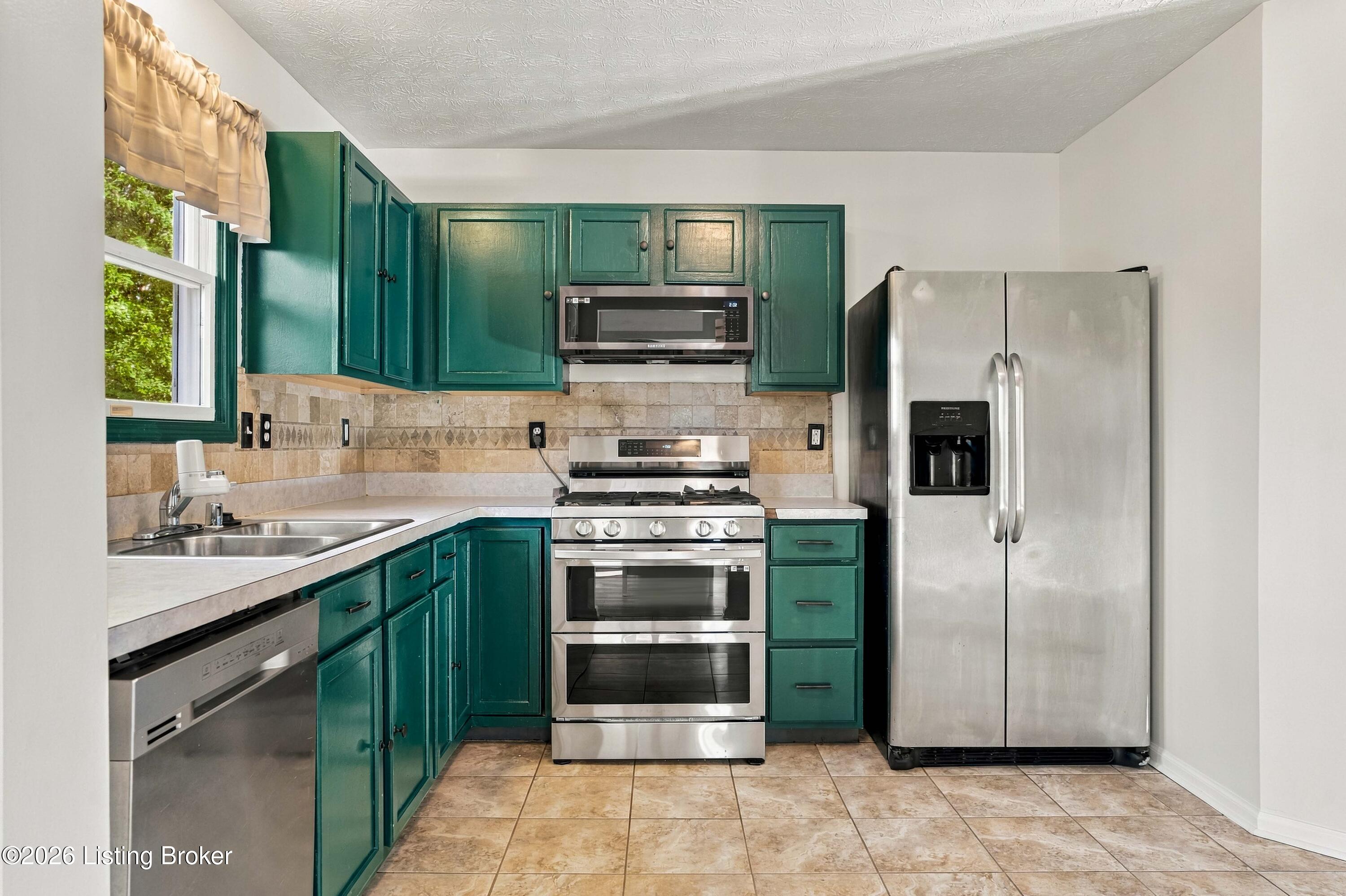5300 Great Hunter Ct Property Photo 10