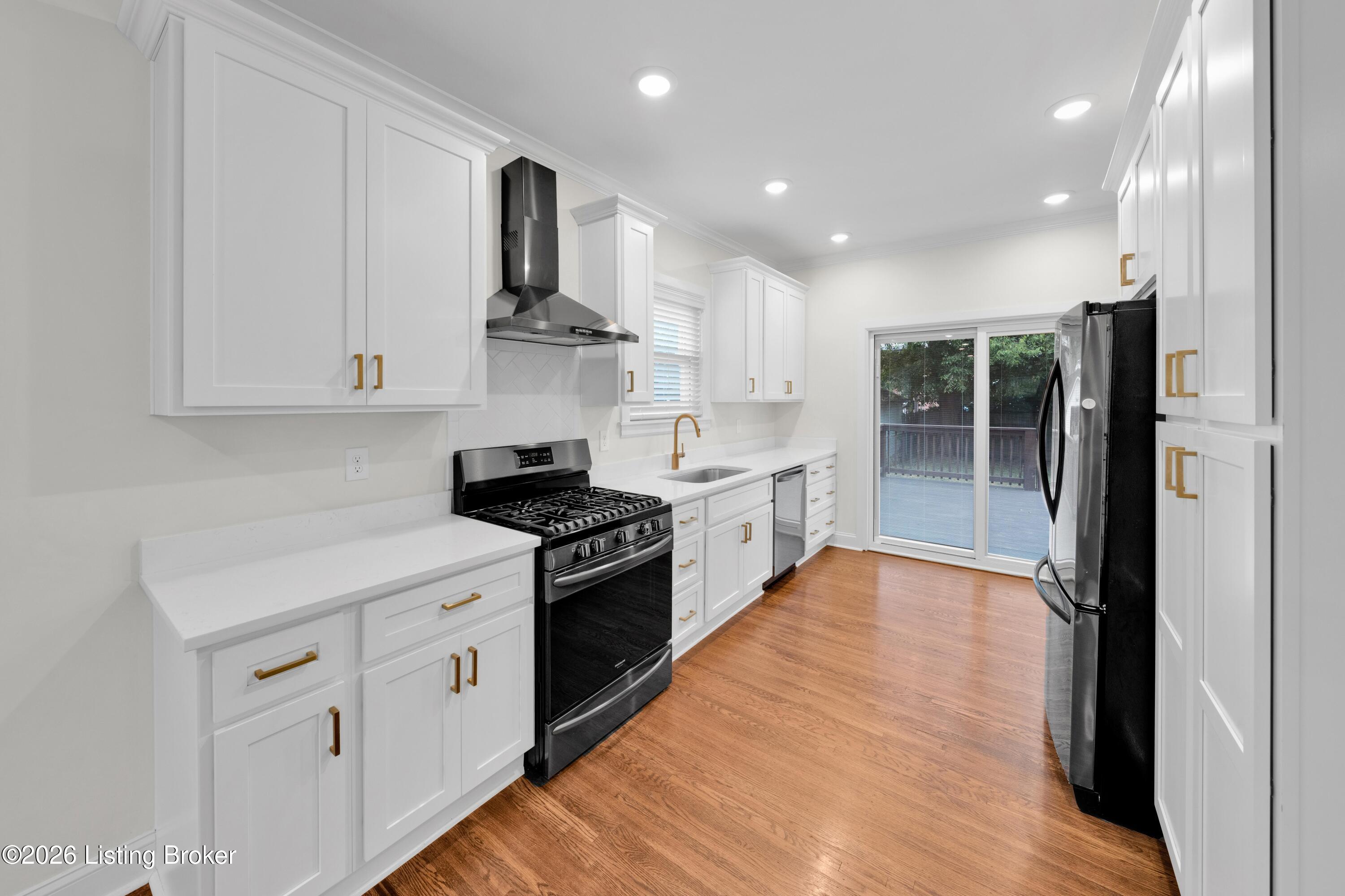 145 Wiltshire Ave Property Photo 7