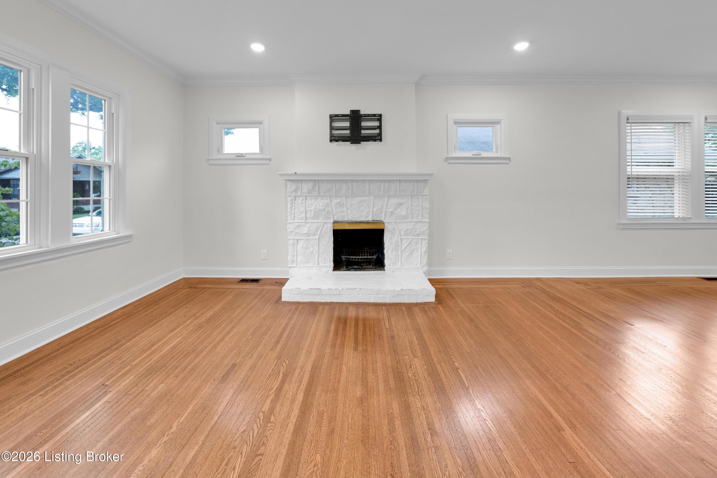 145 Wiltshire Ave Property Photo 11