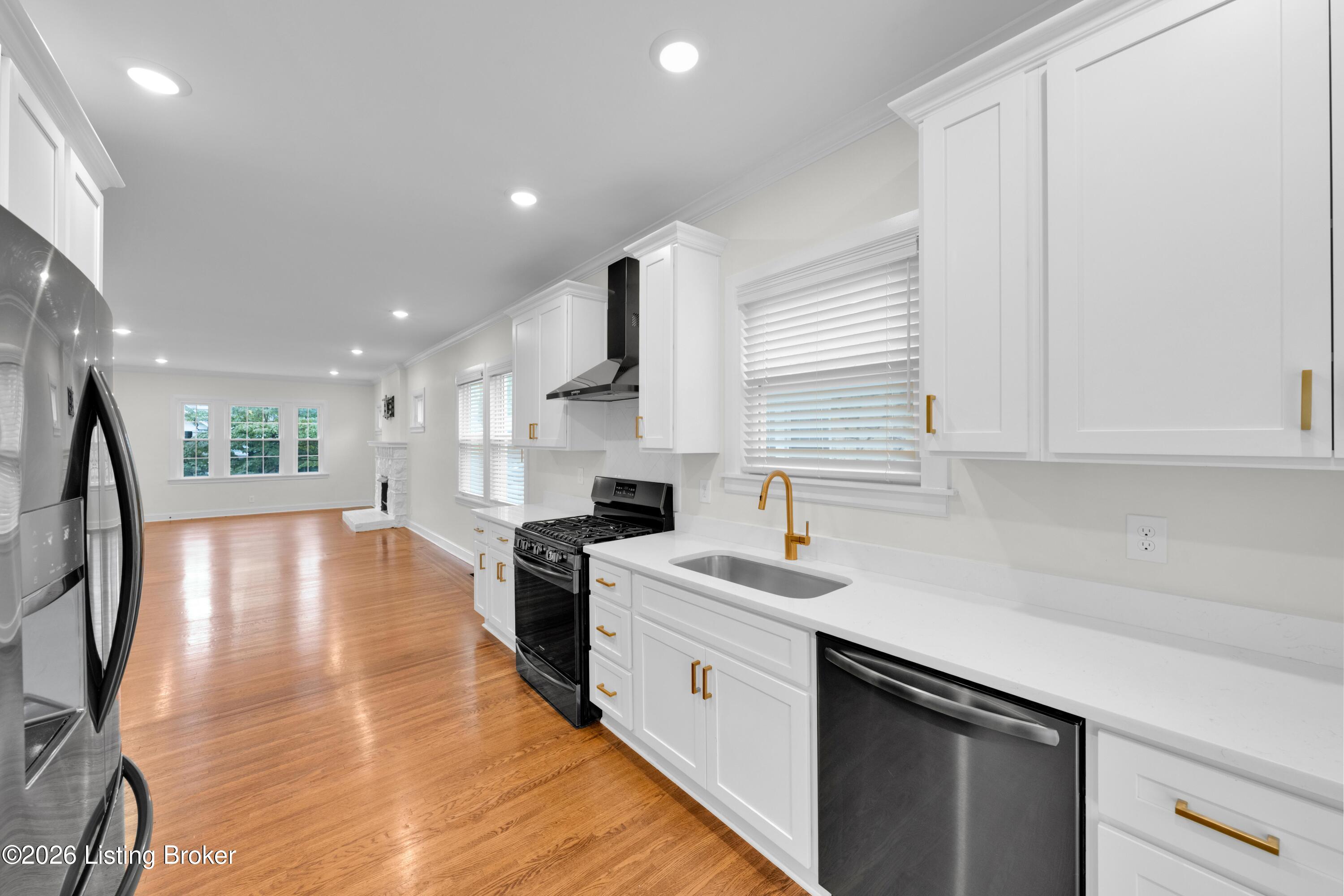 145 Wiltshire Ave Property Photo 15