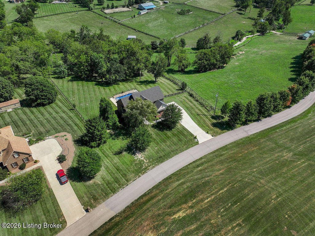 136 Seahawk Trail Property Photo 3