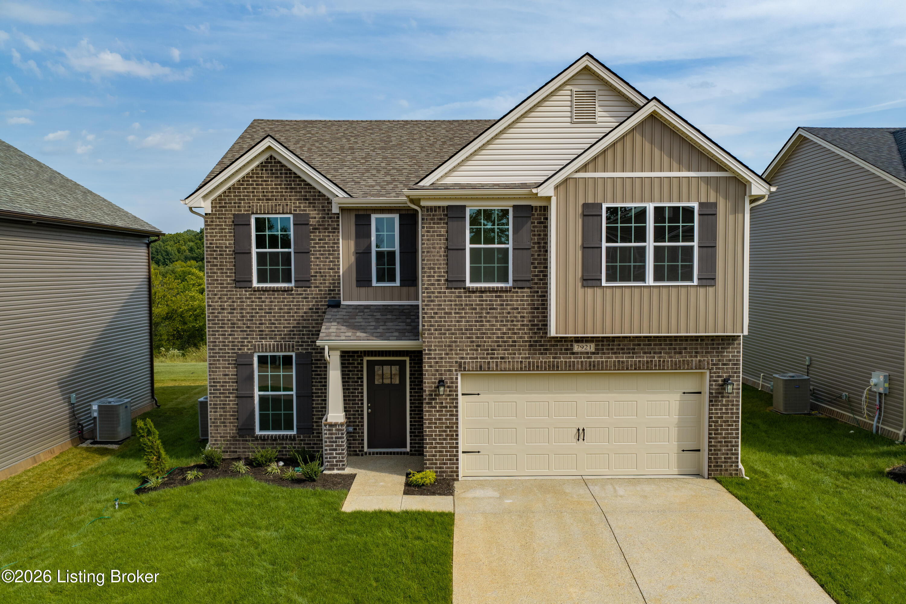 7921 Copper Drift Way Property Photo 1