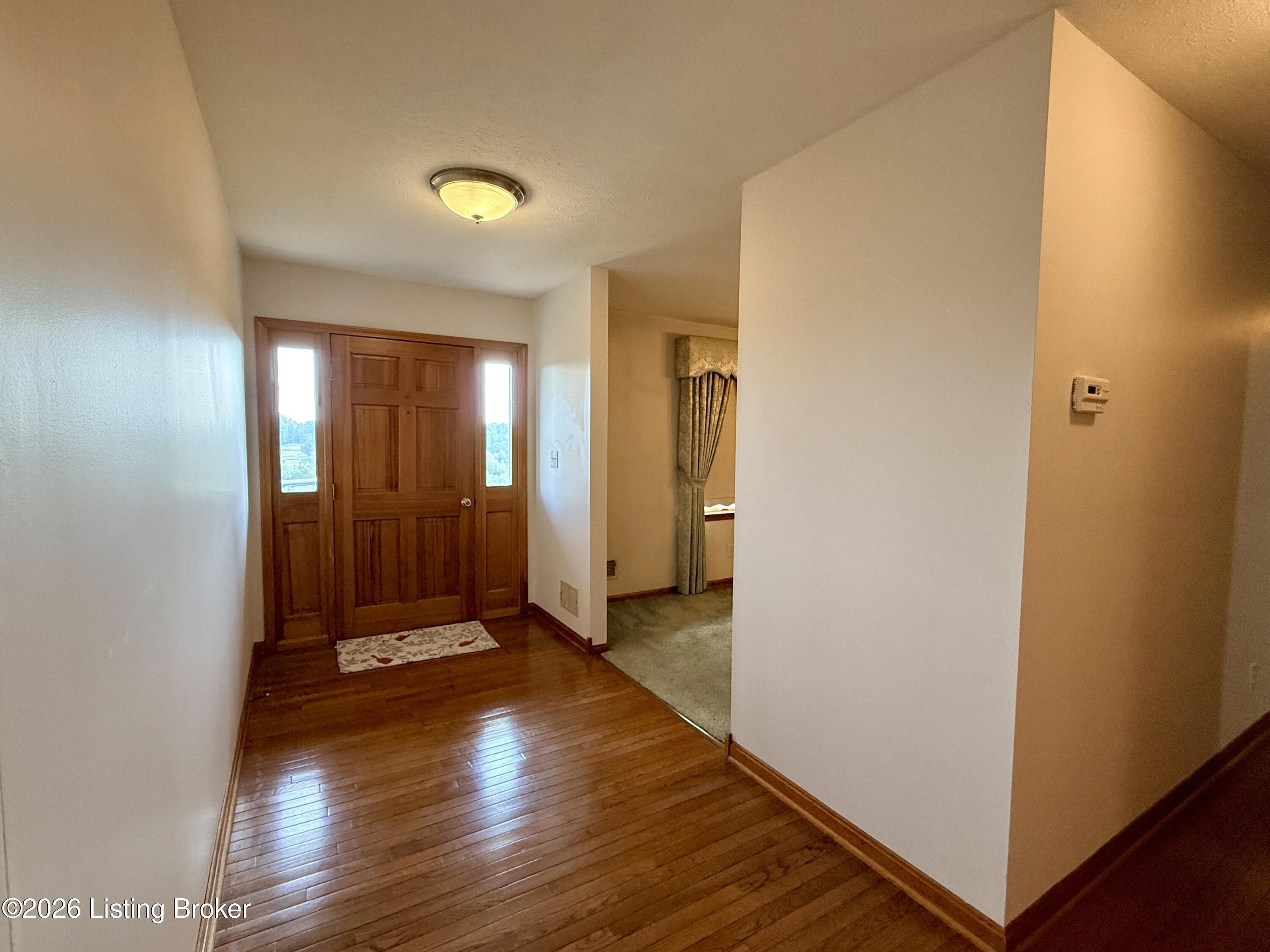 4198 Springfield Rd Property Photo 6