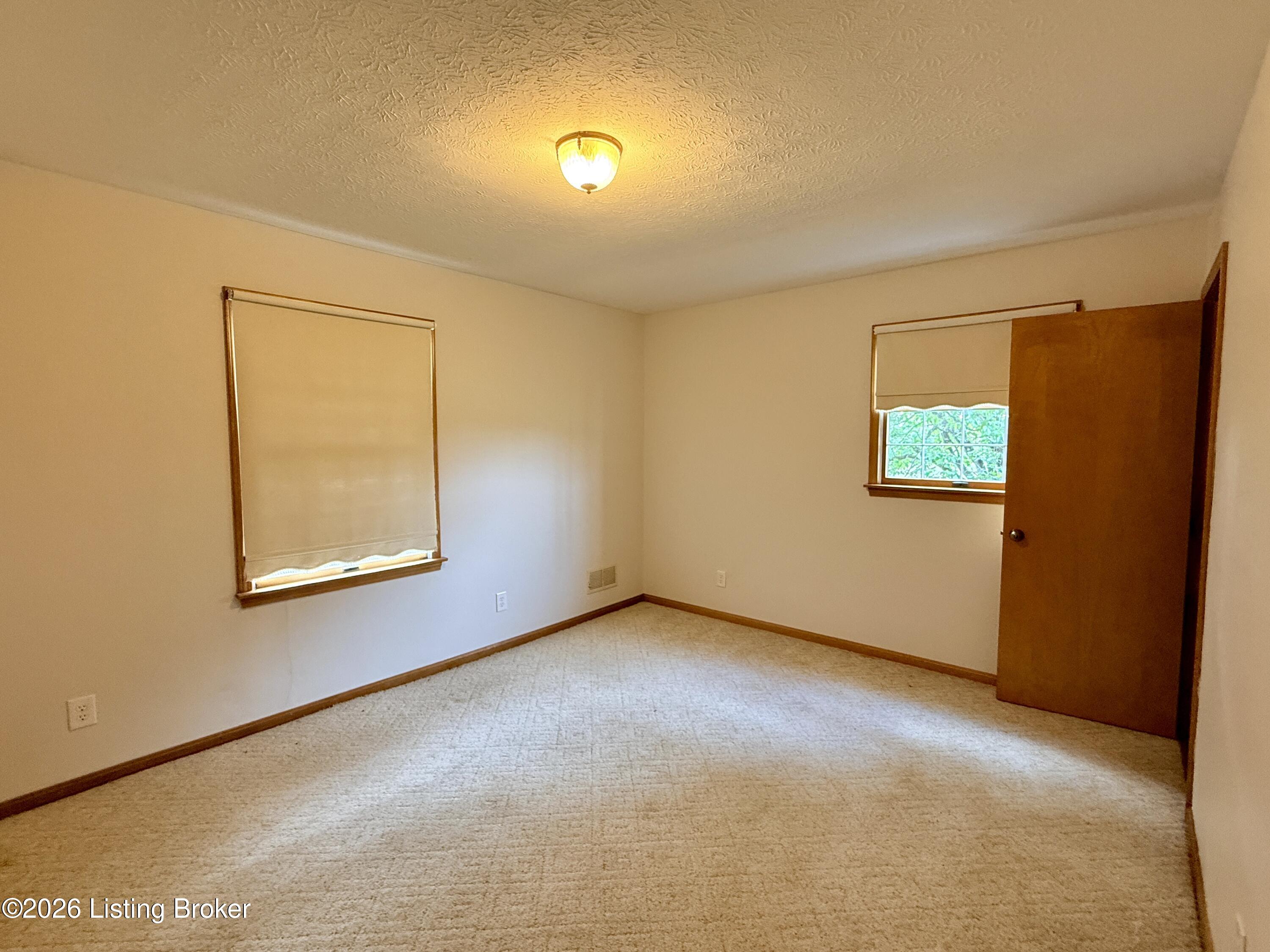 4198 Springfield Rd Property Photo 24