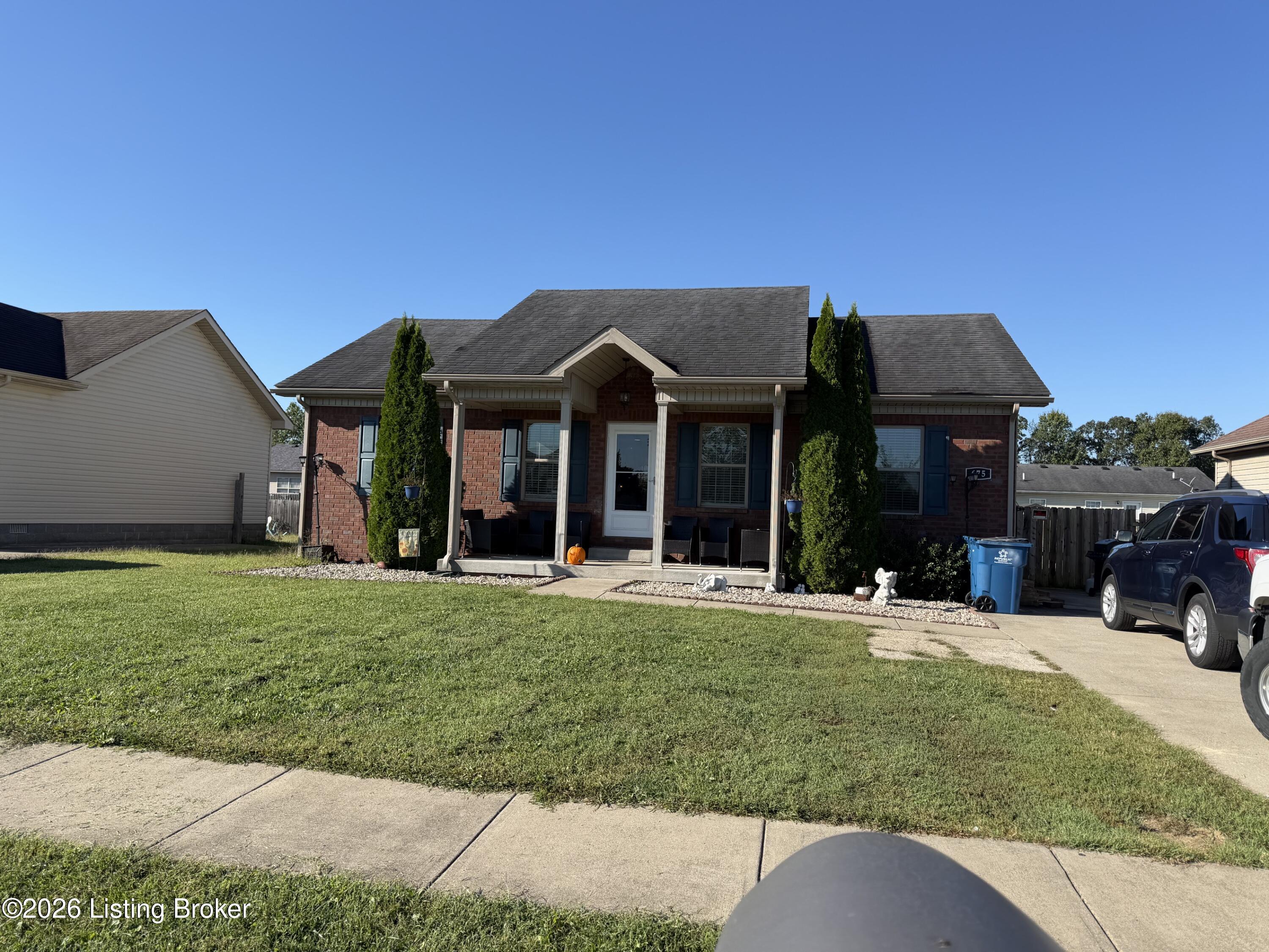 675 Tecumseh Dr Property Photo 2