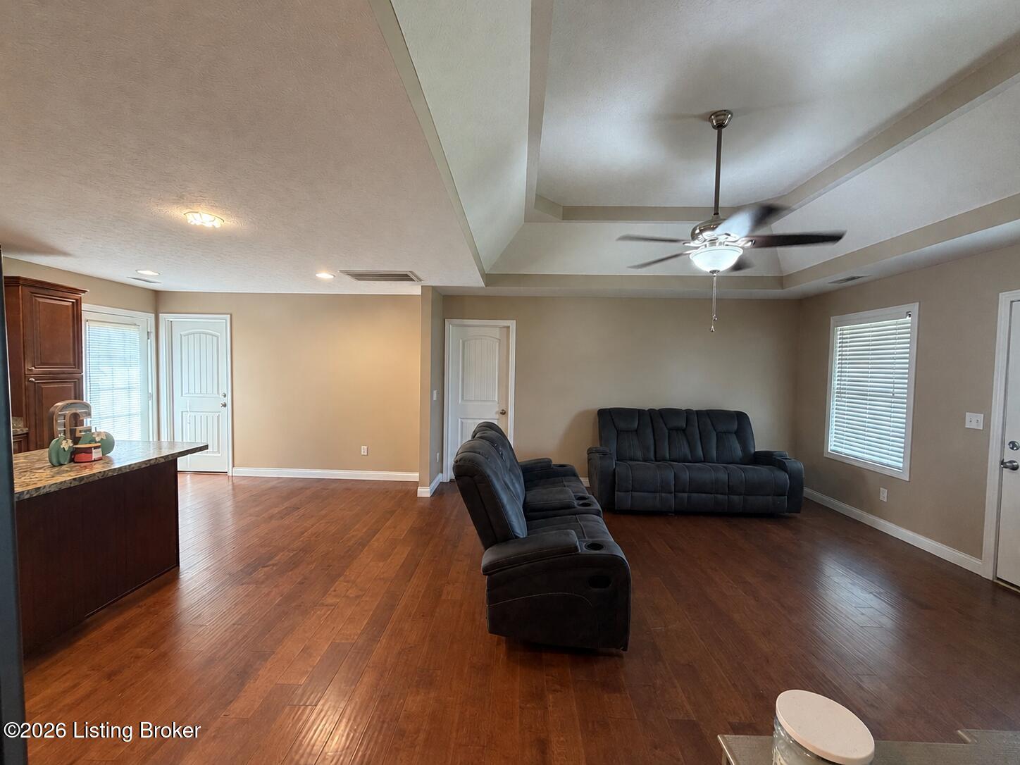 675 Tecumseh Dr Property Photo 4