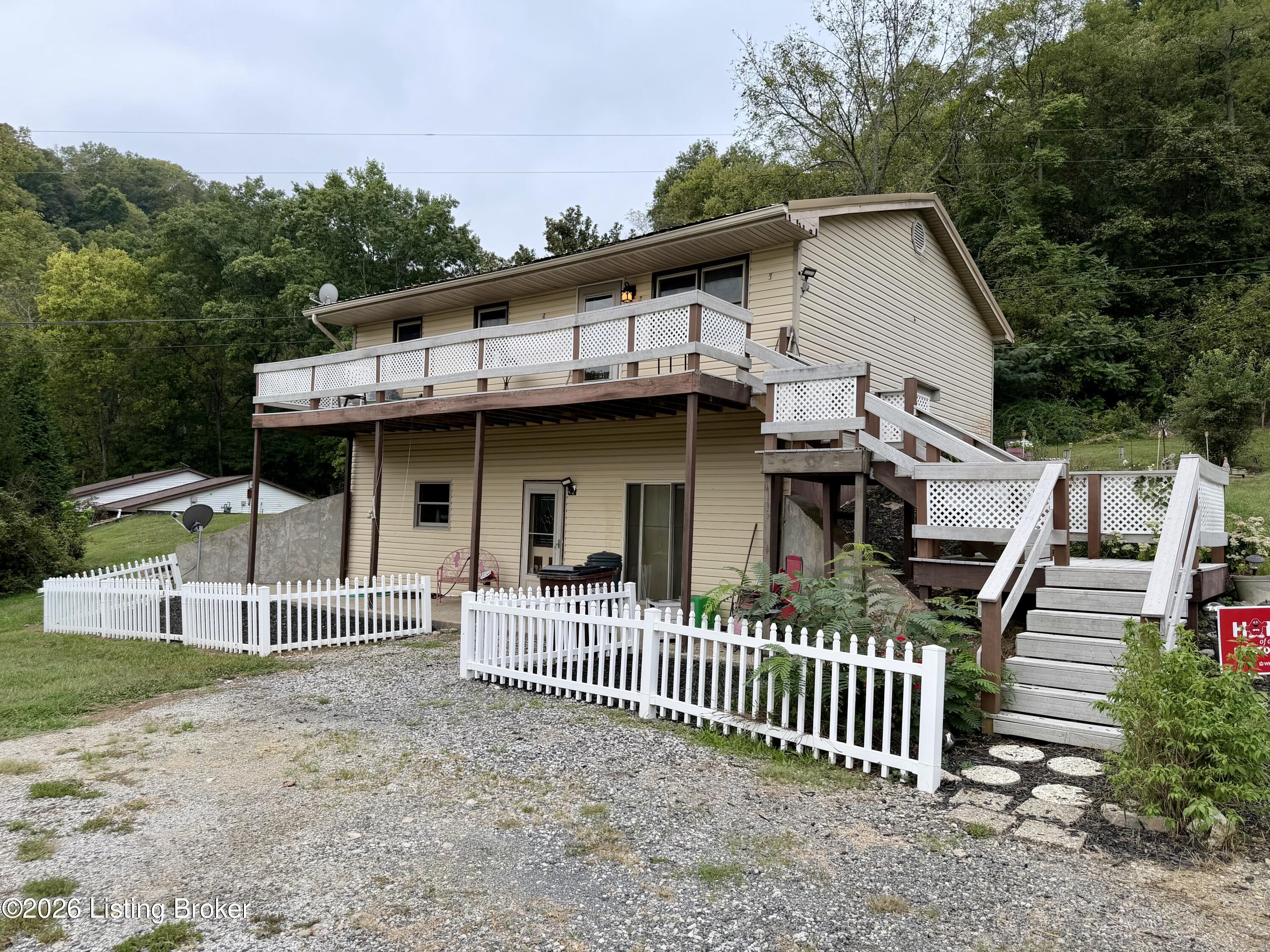 3202 Us Highway 42 Property Photo 1