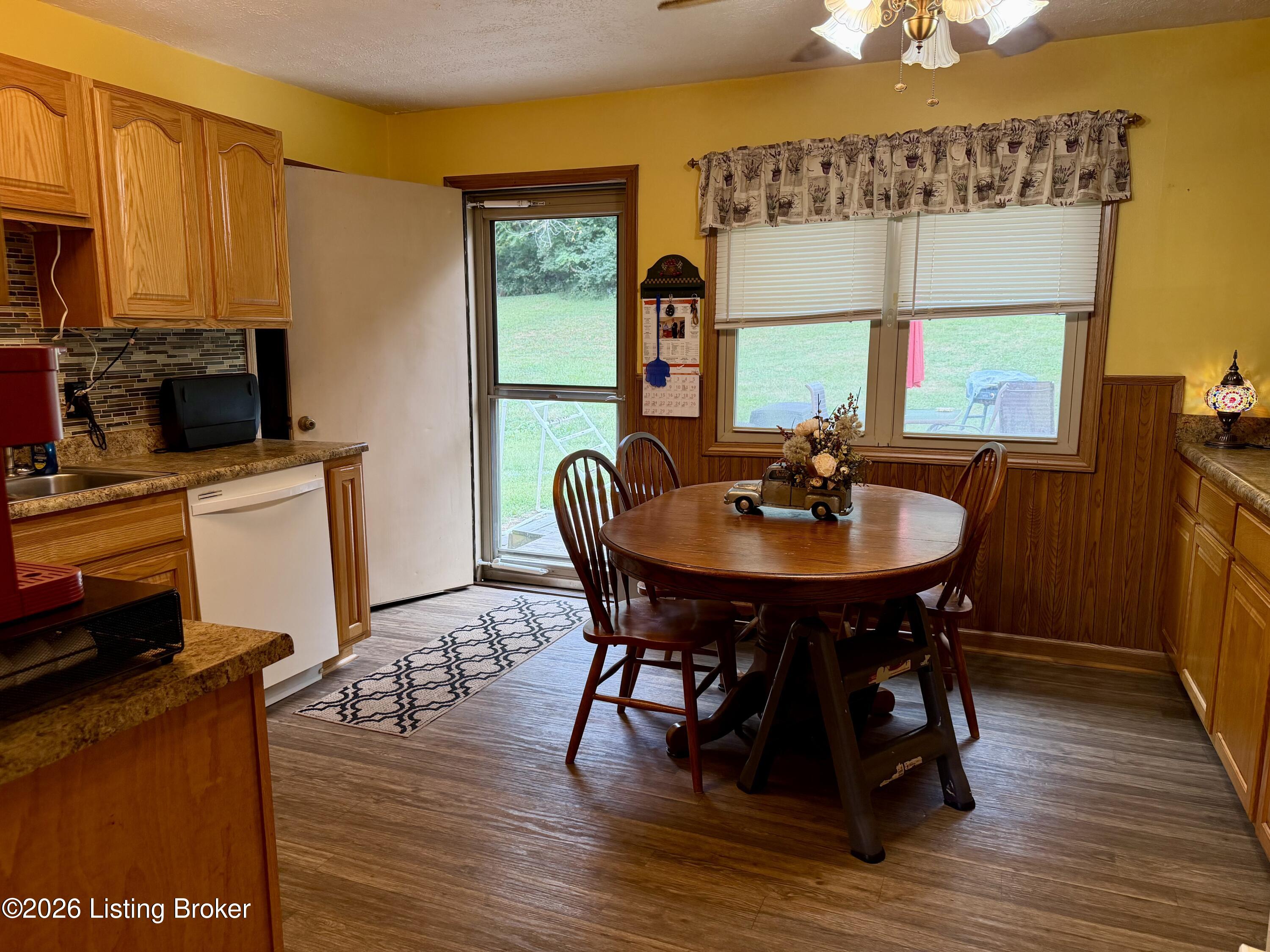 3202 Us Highway 42 Property Photo 7