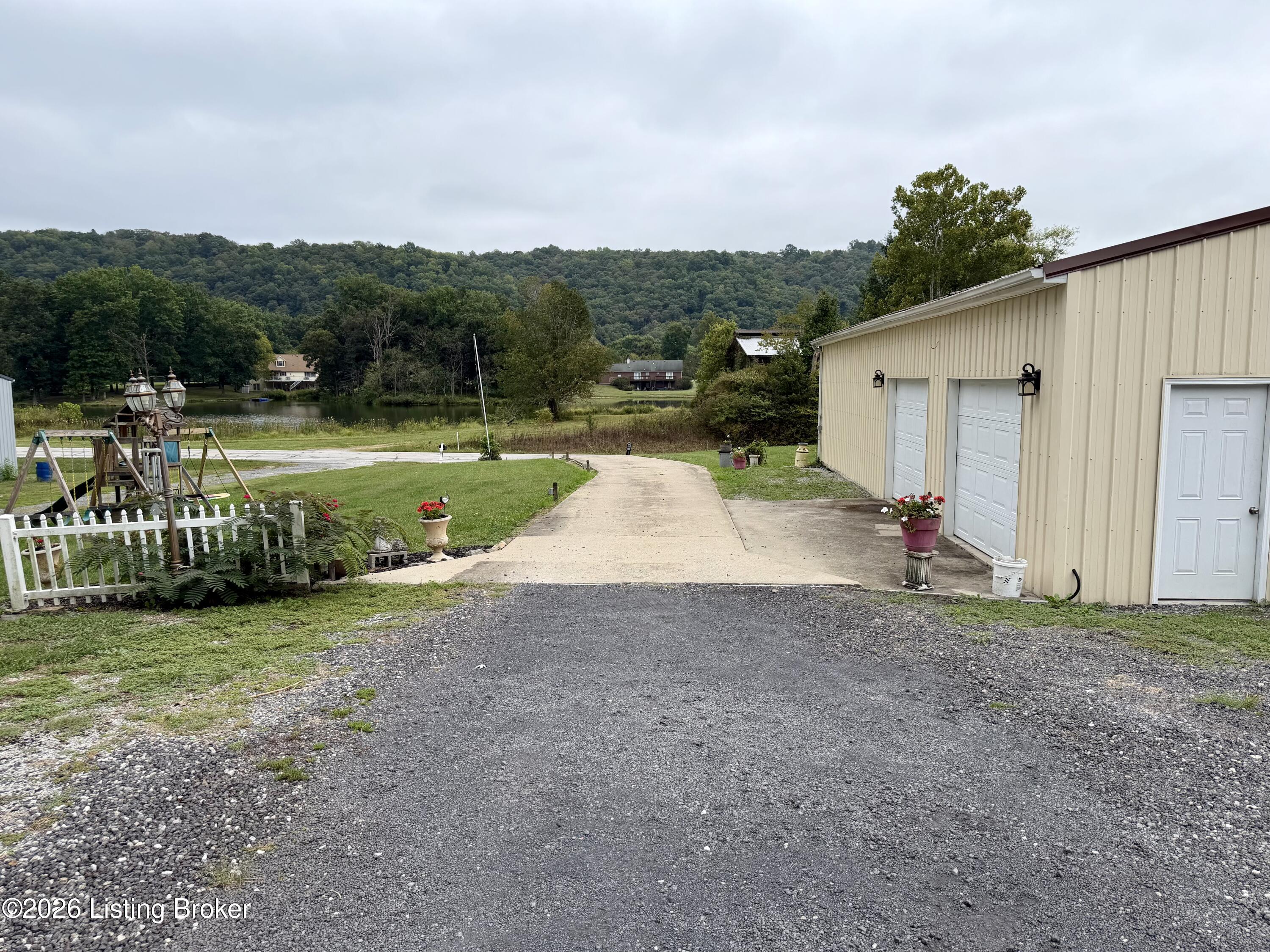 3202 Us Highway 42 Property Photo 19
