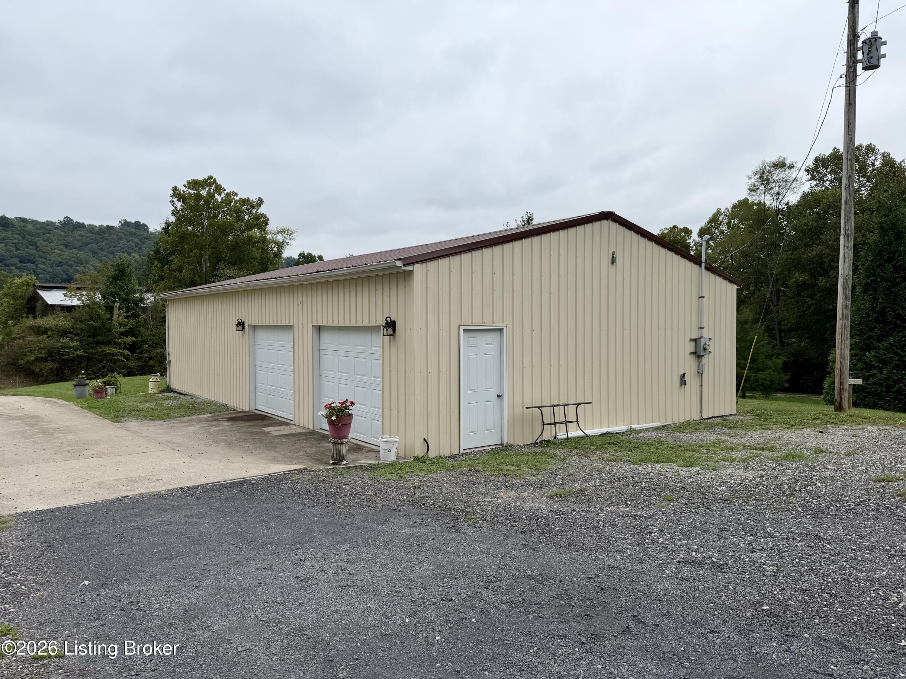 3202 Us Highway 42 Property Photo 20