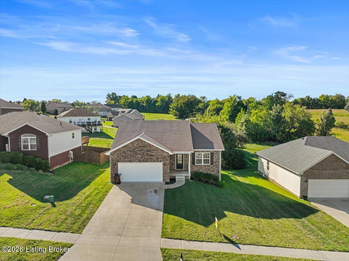 77 Persimmon Dr Property Photo 3