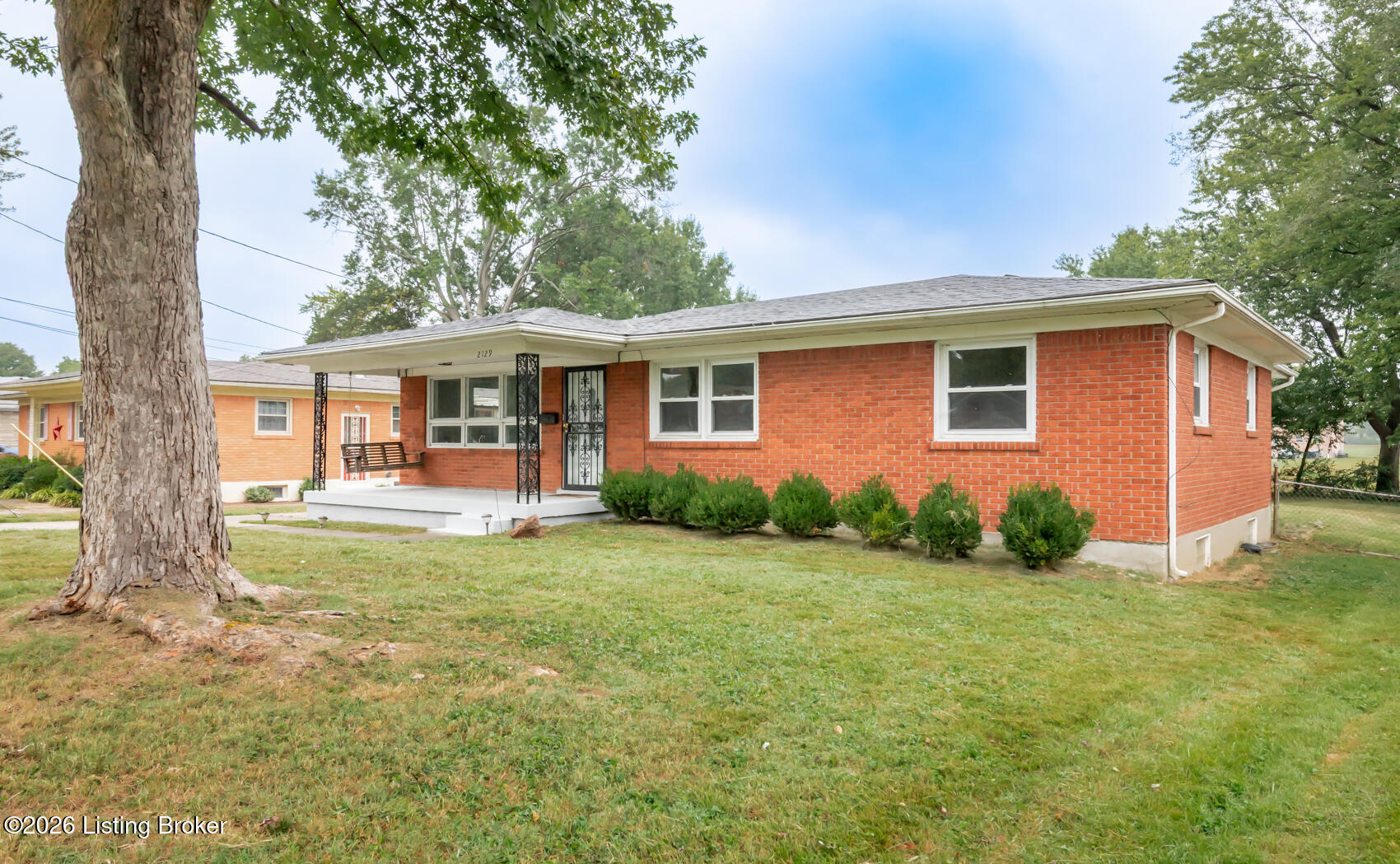 2129 East Ln Property Photo 1