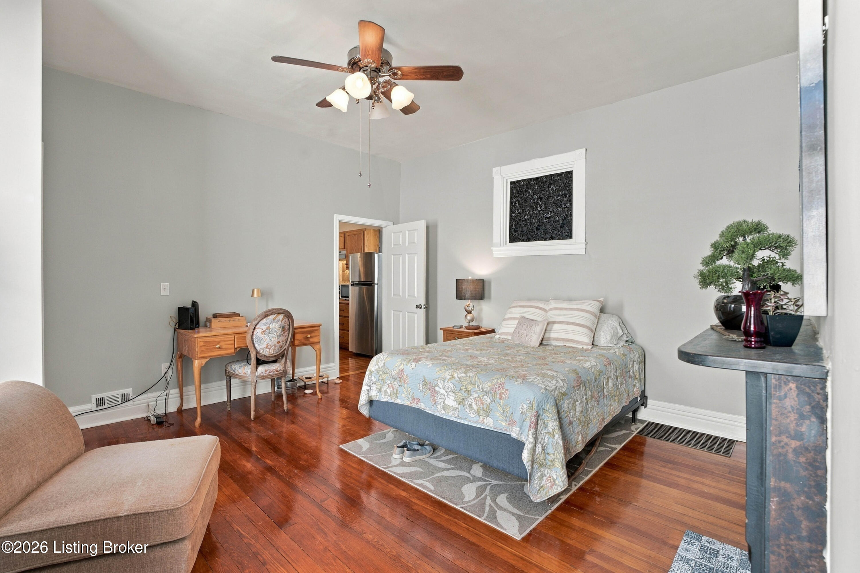 1315 Mchenry St Property Photo 12