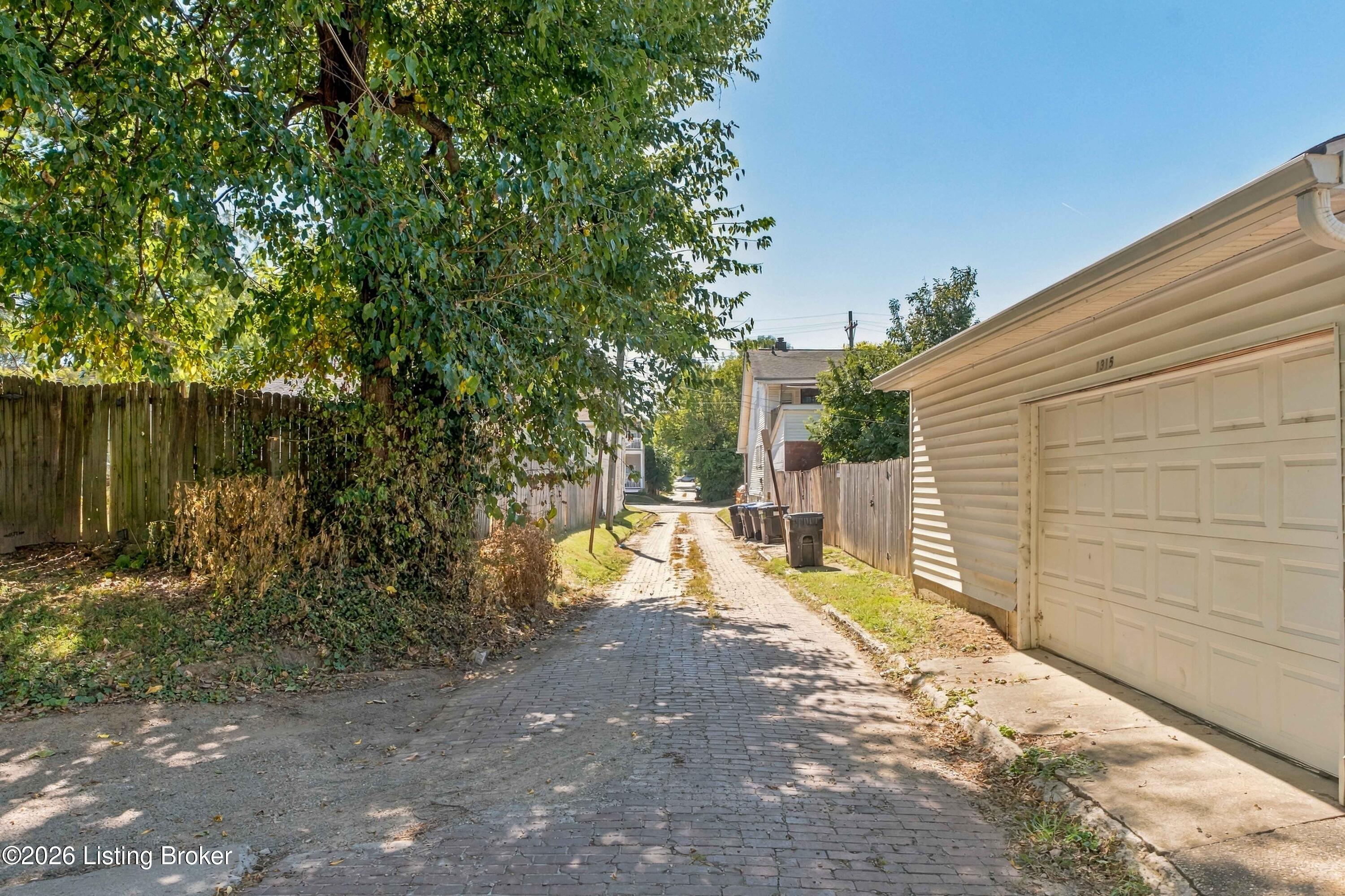 1315 Mchenry St Property Photo 48