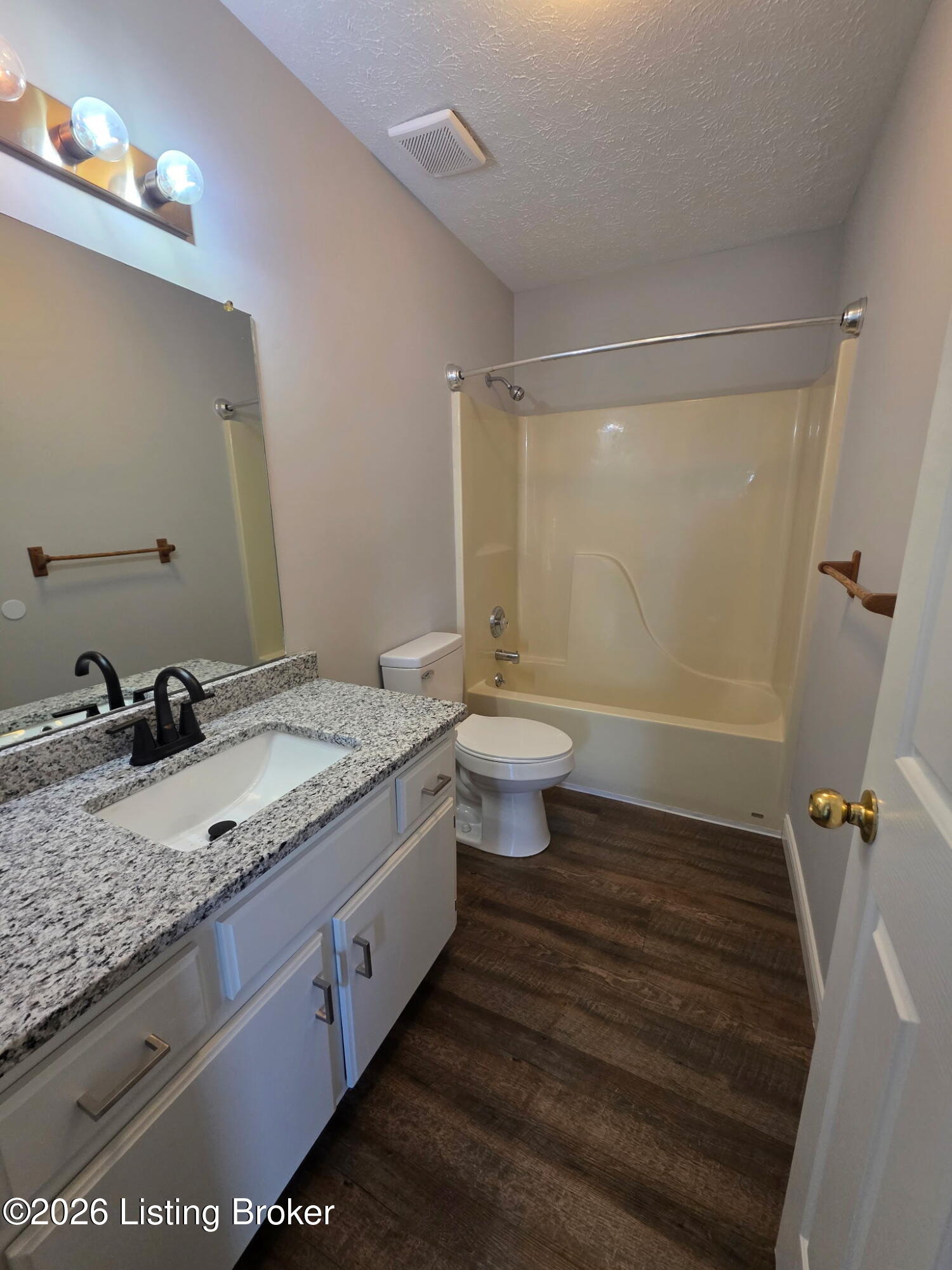 470 American Dr Property Photo 8