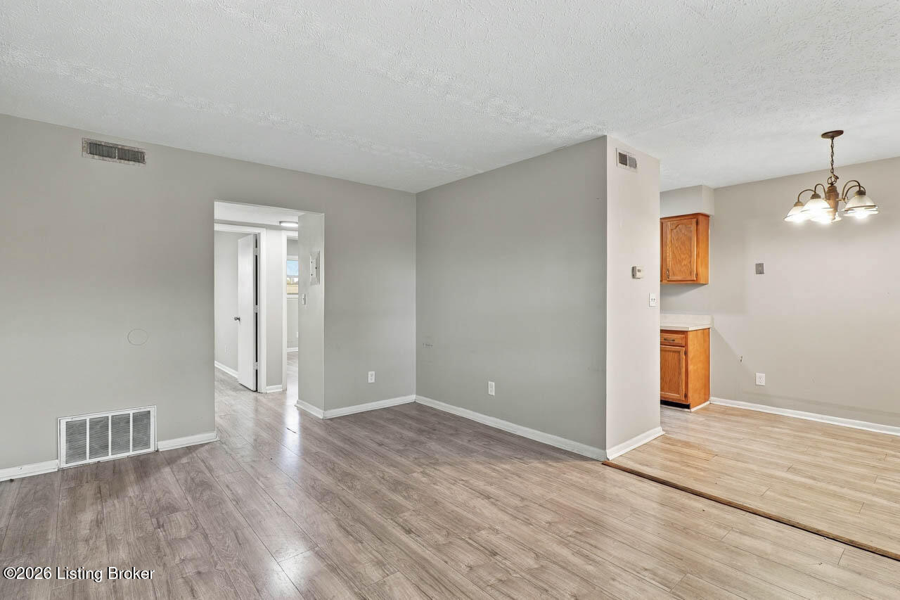 3409 Prestwood Dr Property Photo 4