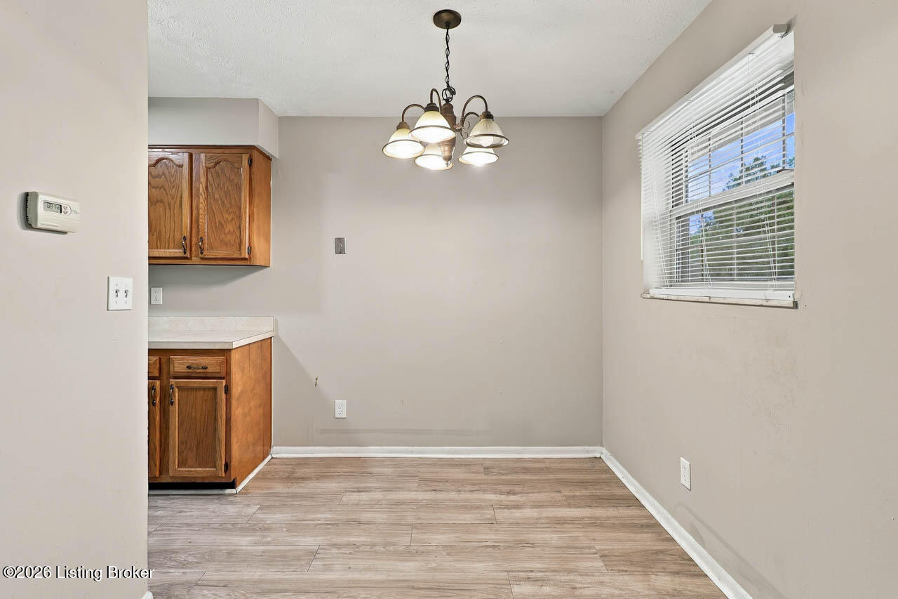 3409 Prestwood Dr Property Photo 6