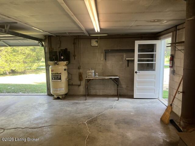 420 Hiland Dr Property Photo 39