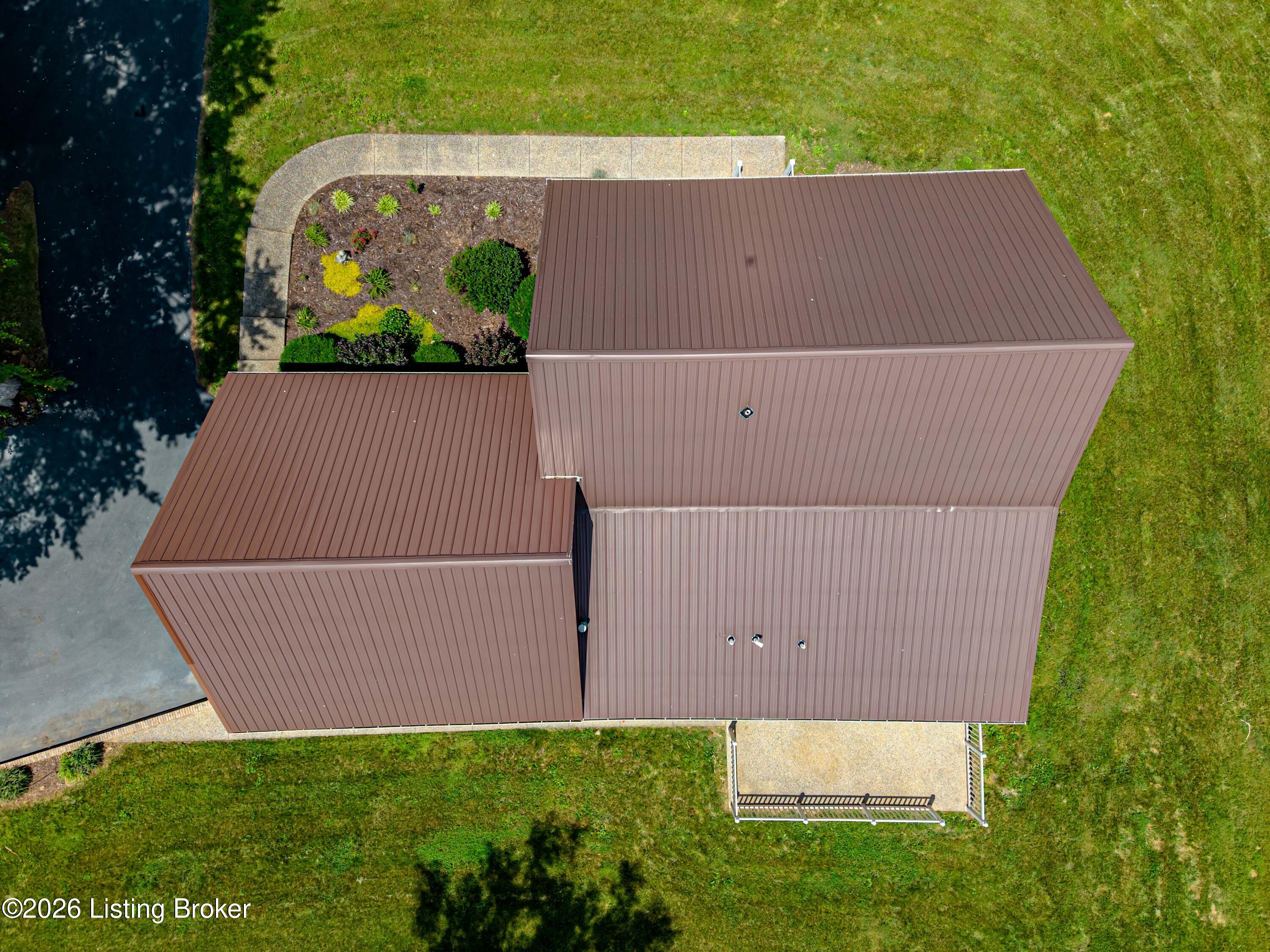 1250 Stringtown Rd Property Photo 6