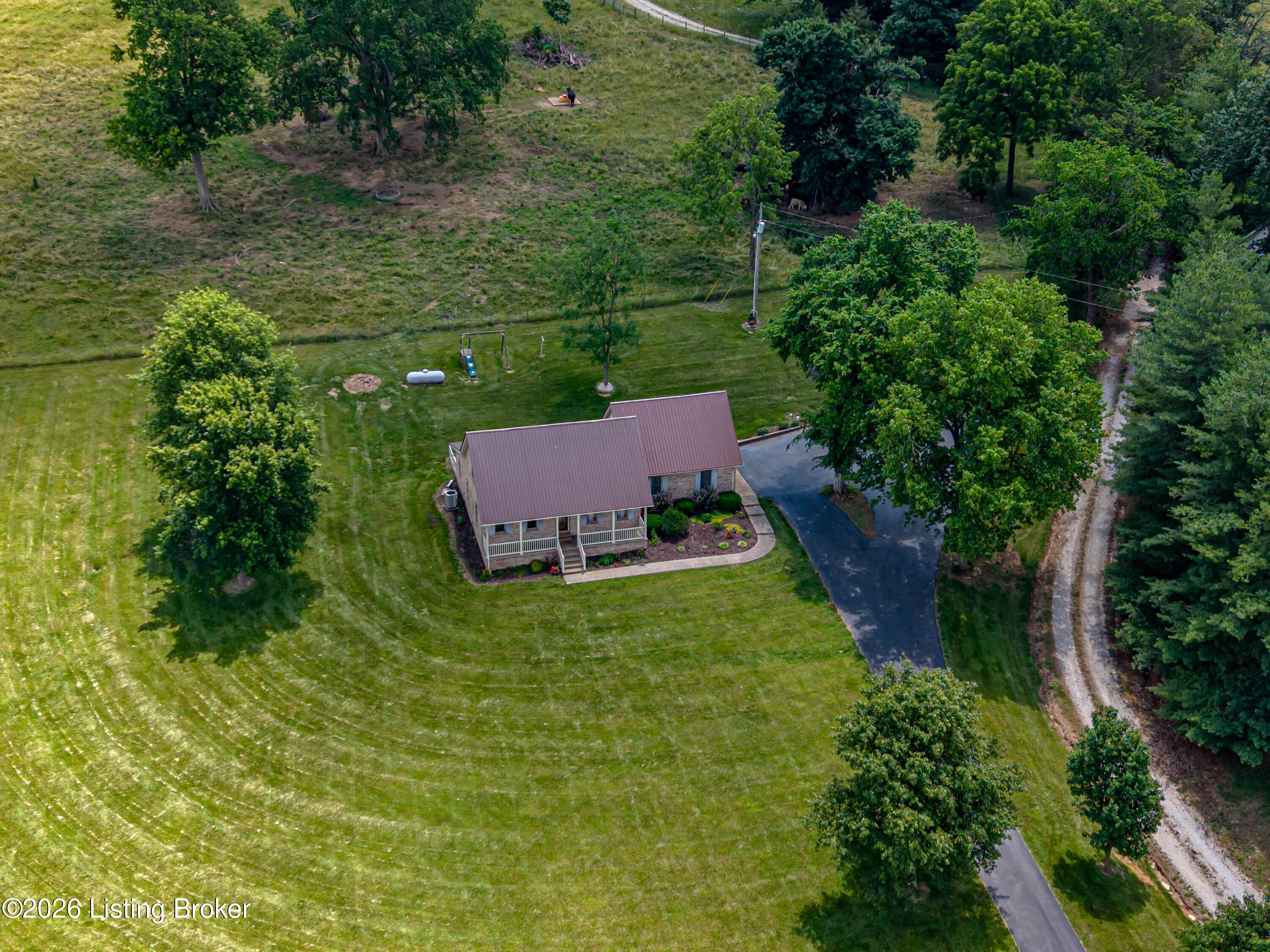 1250 Stringtown Rd Property Photo 7