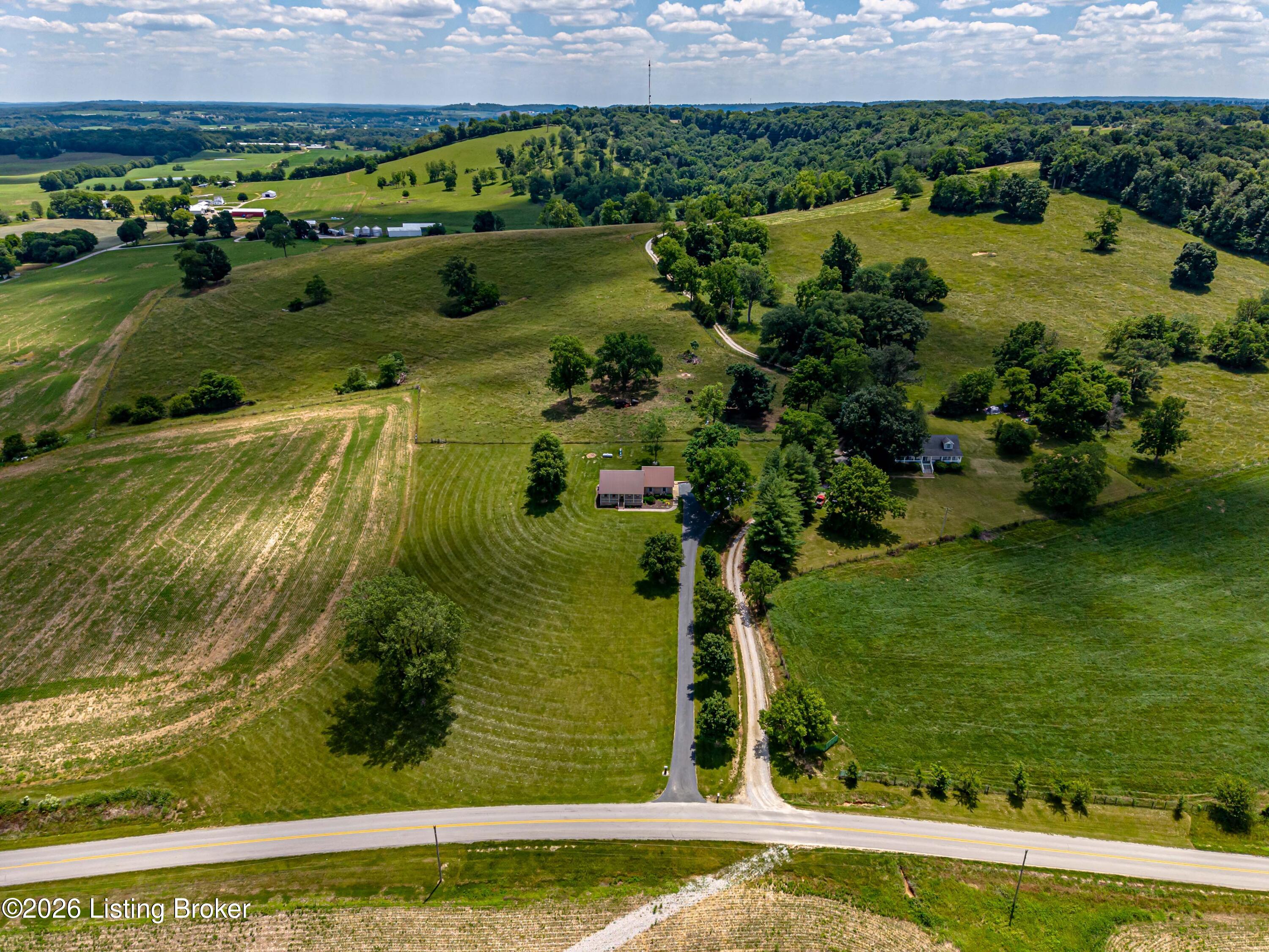 1250 Stringtown Rd Property Photo 12