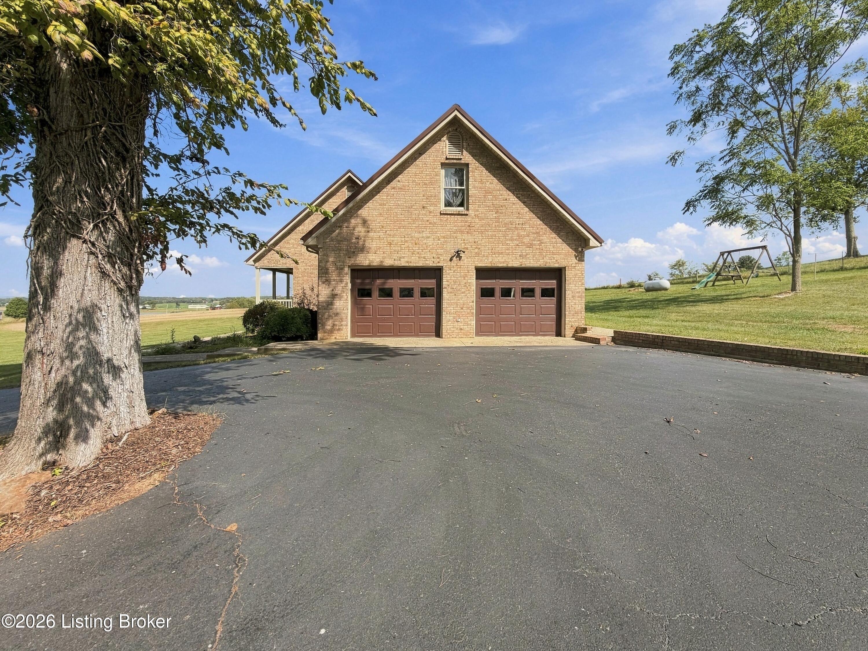 1250 Stringtown Rd Property Photo 17