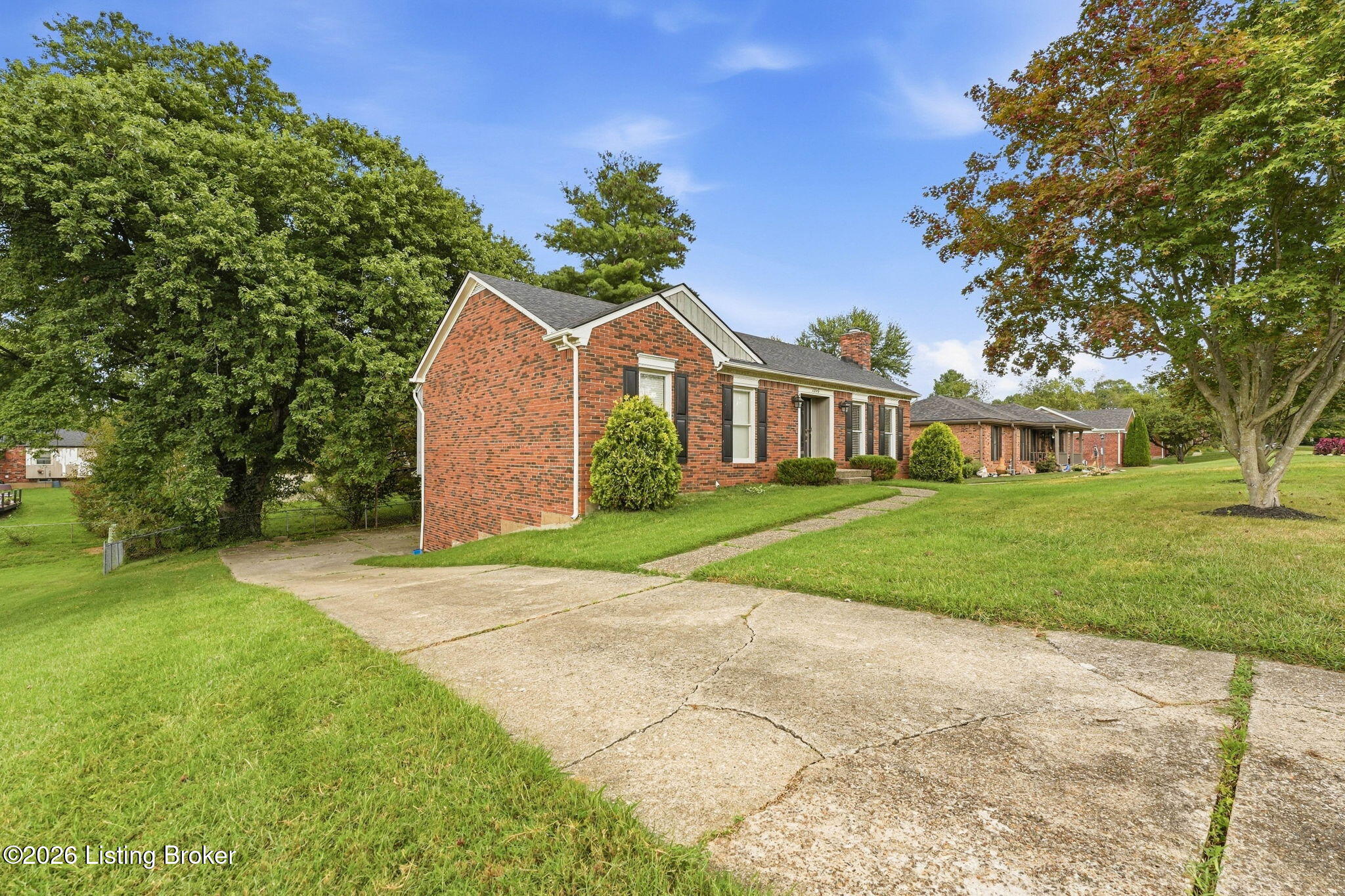 12113 Cloverdale Dr Property Photo 4